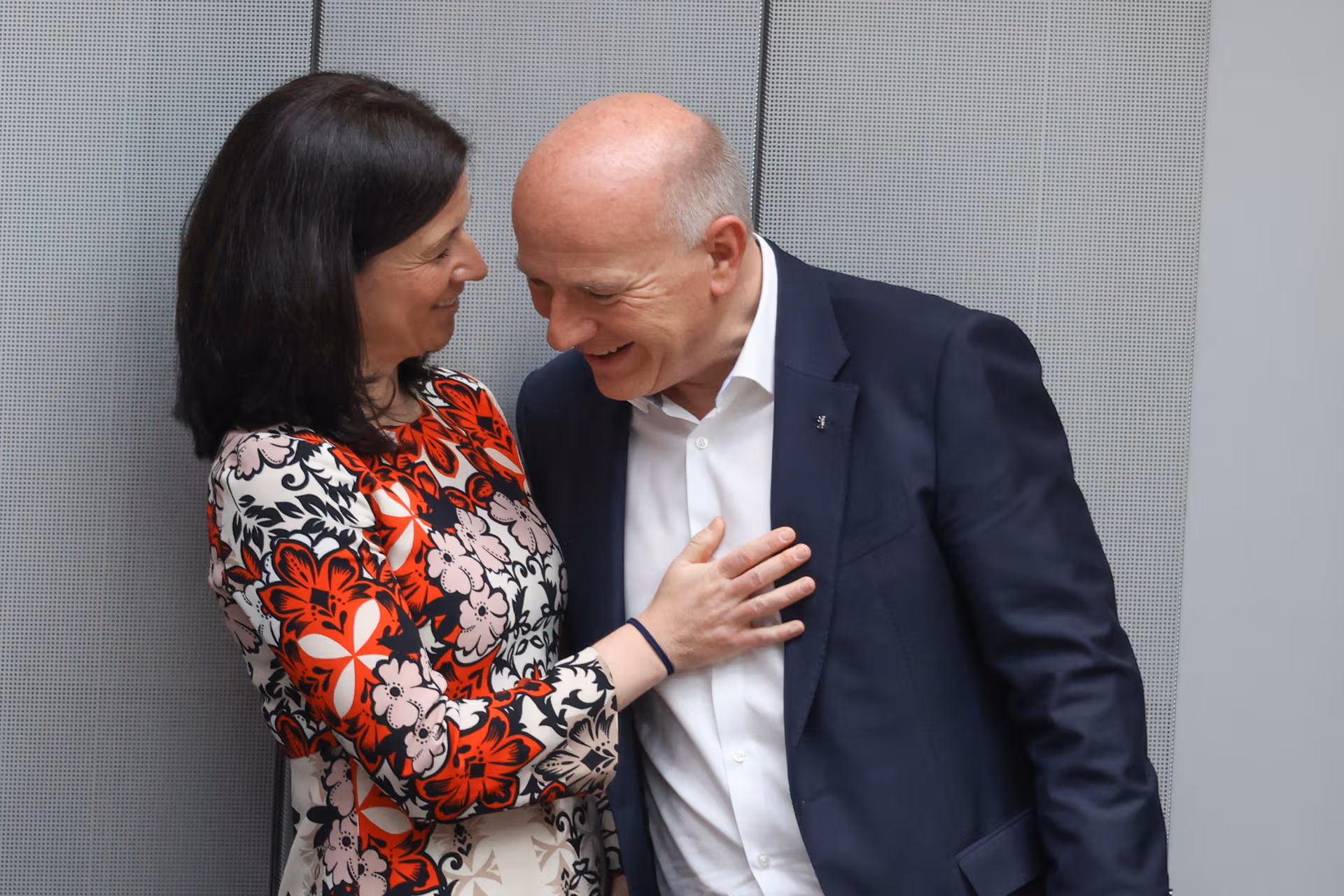 Zweites Liebespaar in Berliner Politik und Verwaltung! Das Rote Rathaus der Liebe …