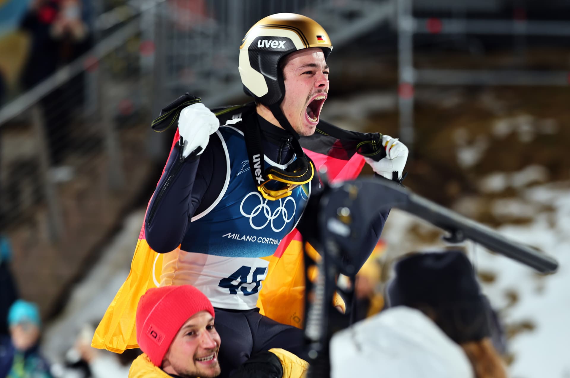 Deutschland auf Platz eins! Skispringer Raimund gewinnt Olympia-Gold