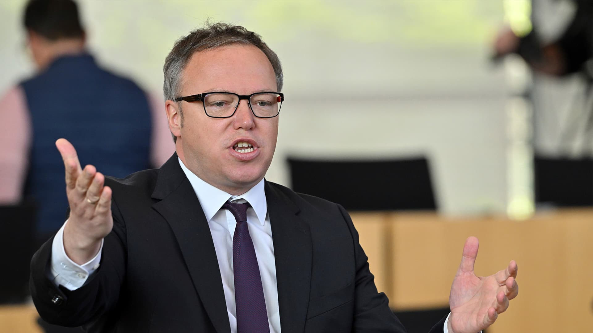 CDU-Mann schlägt „verwirkbare Lizenzen“ für Social-Media-Nutzer vor und erntet Wut