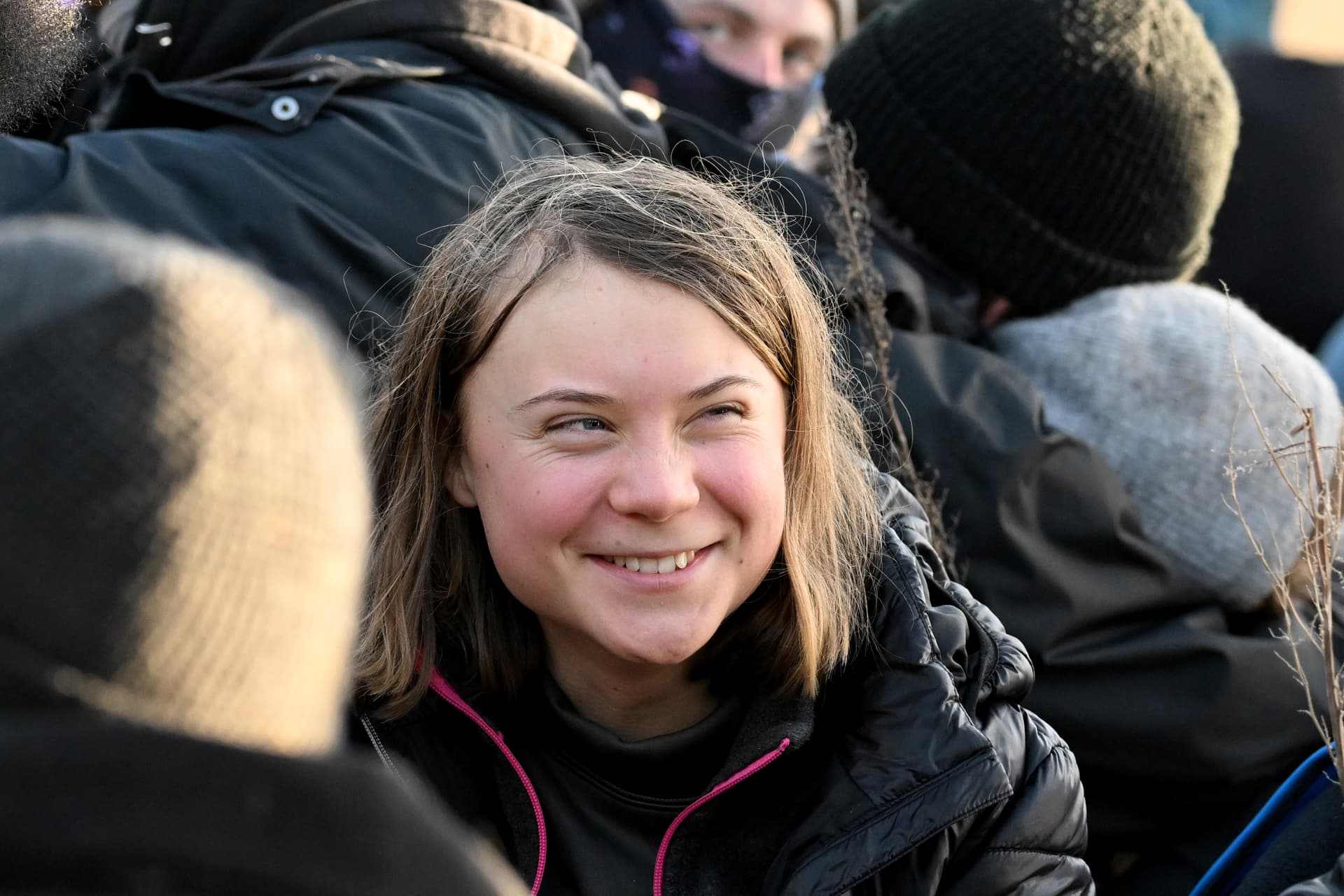 Die berühmteste Schul-Schwänzerin der Welt hat ihren Abschluss – und kündigt noch größere Proteste an