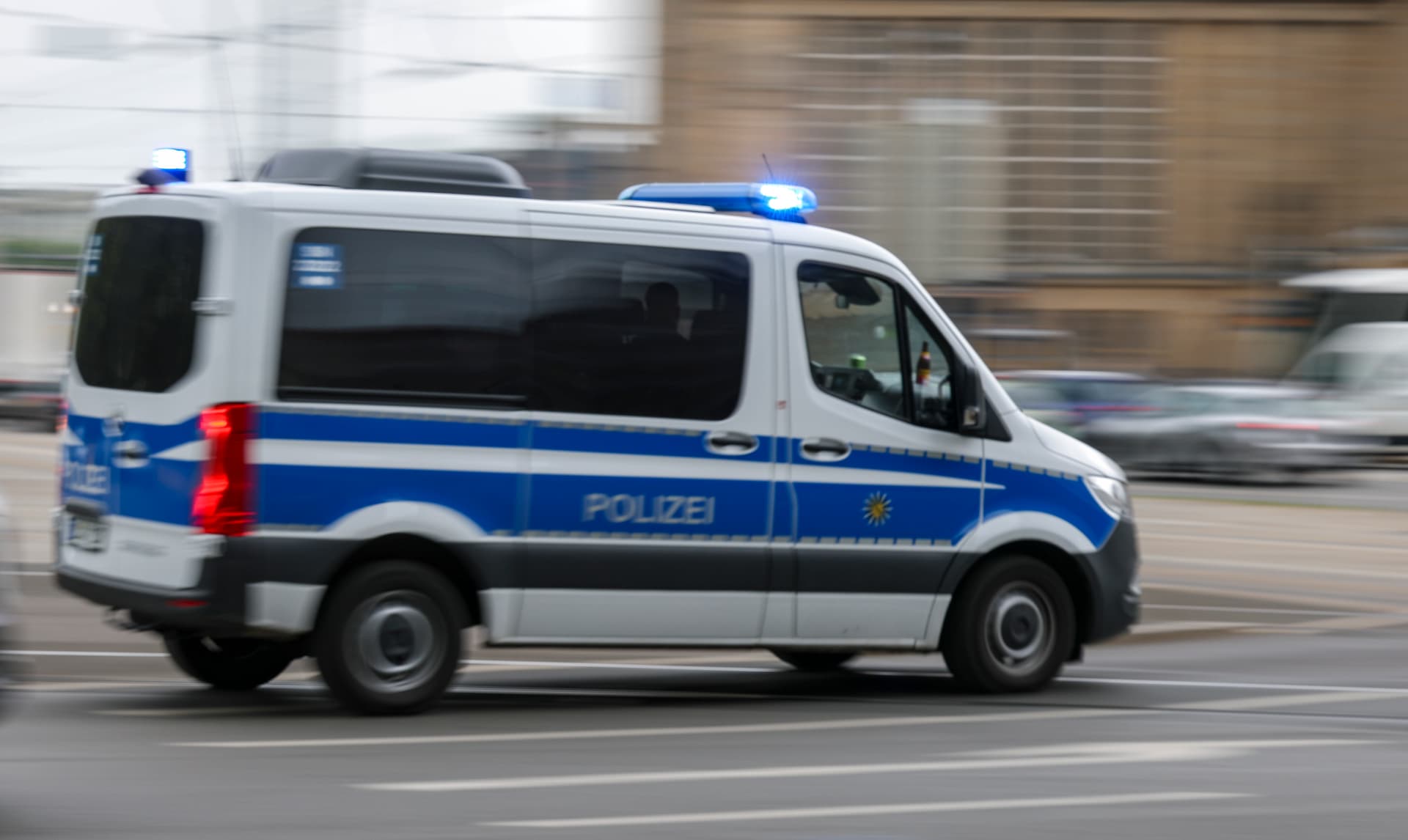 Rohe Gewalt in Gera: Albaner schlagen aufeinander ein – Prügelei setzt sich im Krankenhaus fort