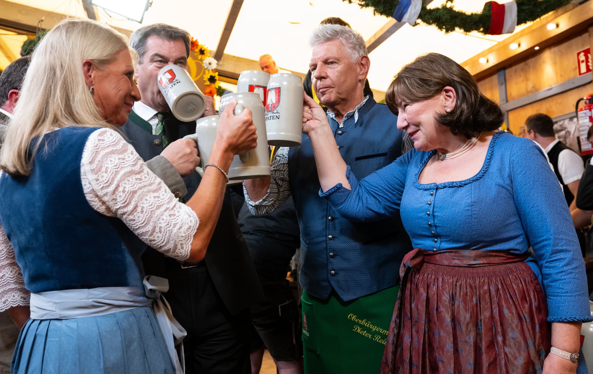 Ozapft is! Münchner Oktoberfest ist eröffnet