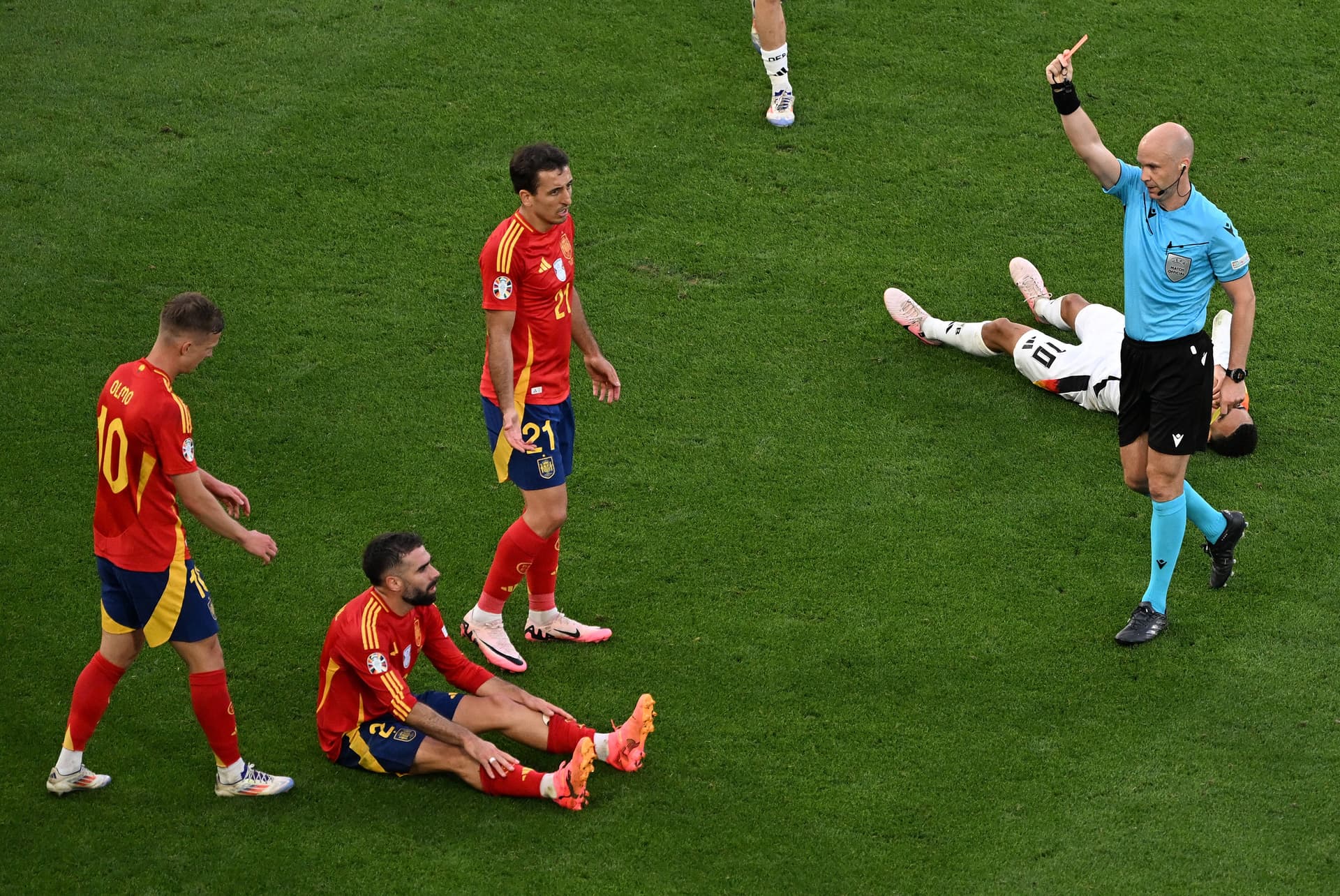 ER pfeift kein einziges Spiel mehr! EM-Aus für Schikane-Schiri Anthony Taylor