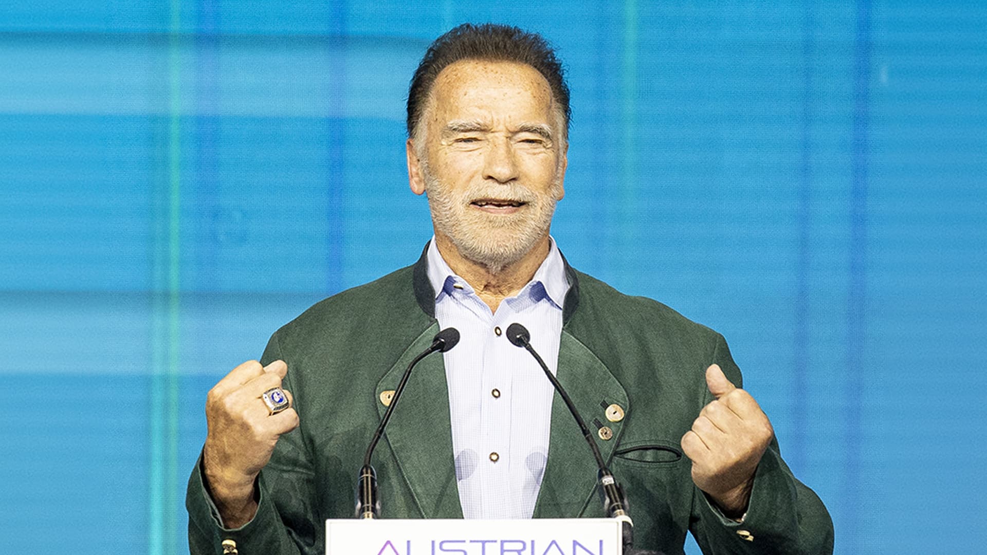 „Mach Scheitern zum Freund“: Arnold Schwarzenegger verrät 77 Lebensweisheiten für ein gutes Leben