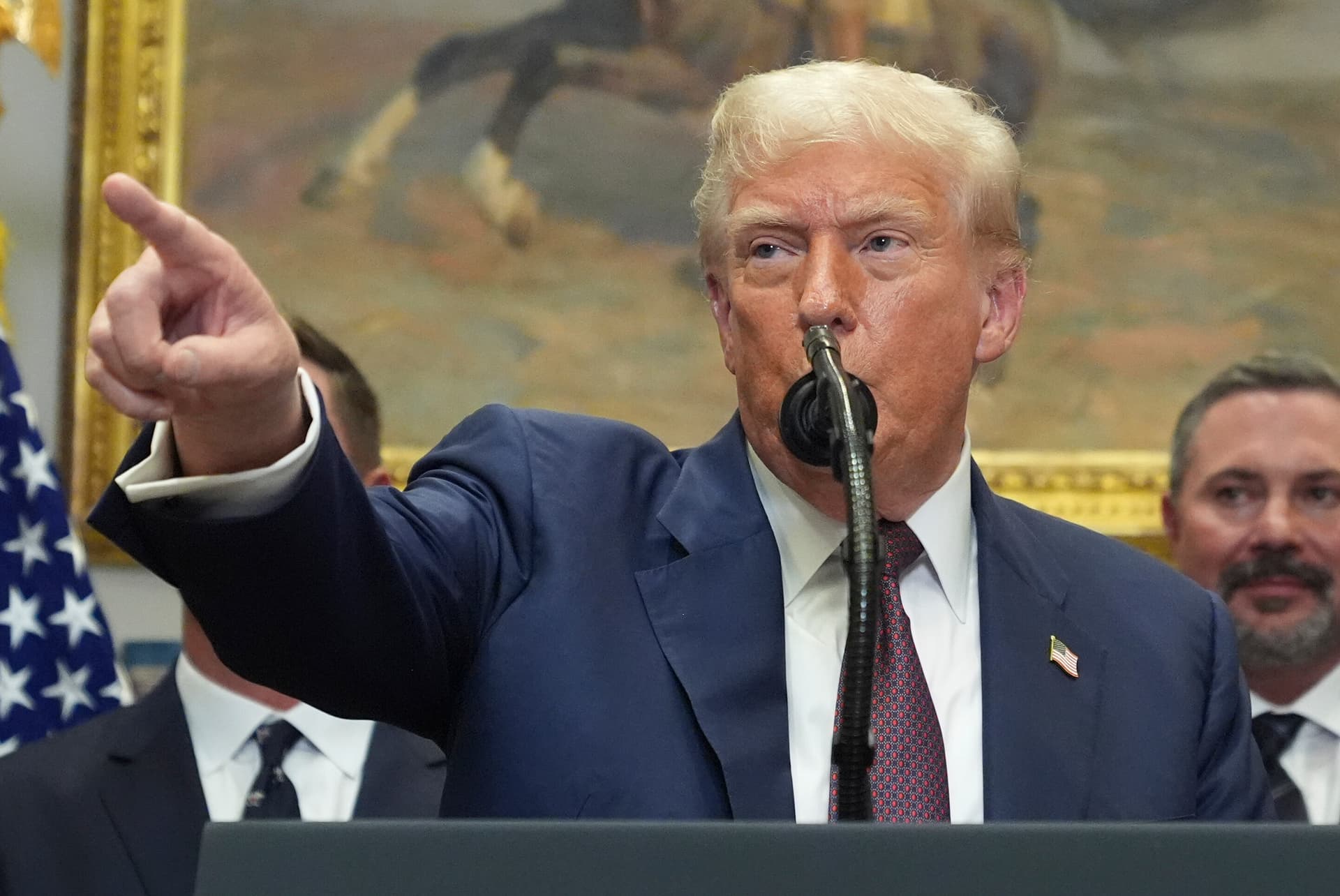 „Äußerst provokative Äußerung“: Trump schickt Atom-U-Boote in Richtung Russland
