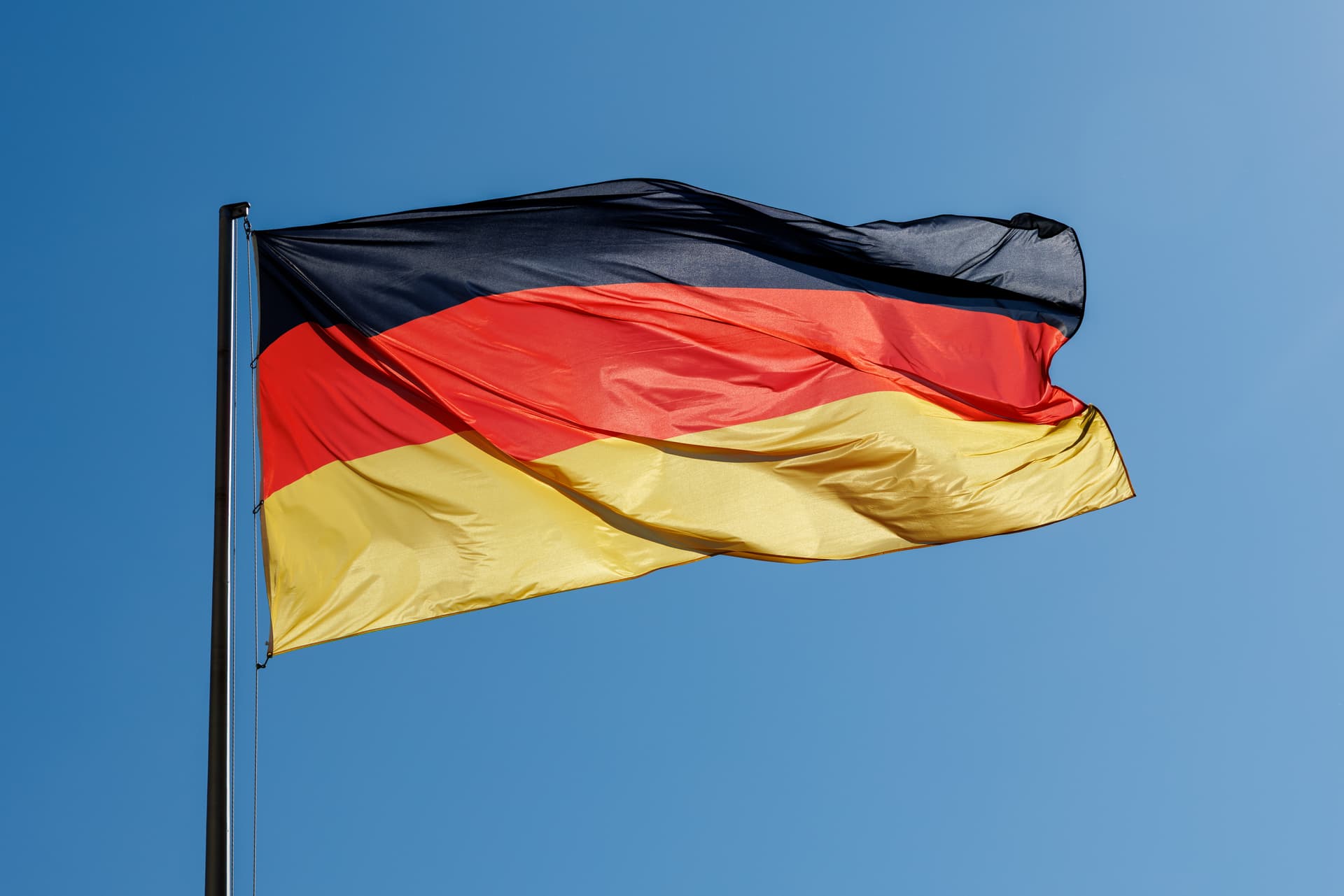 „Für ausländische Mitbürger kann das beleidigend wirken“: Dessauer Stadträtin will keine Deutschland-Flaggen