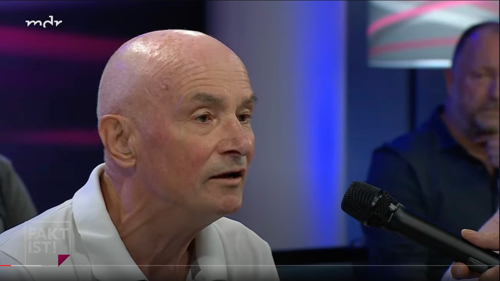 Rentner stellt live im TV die Migrations-Frage, die alle Deutschen bewegt