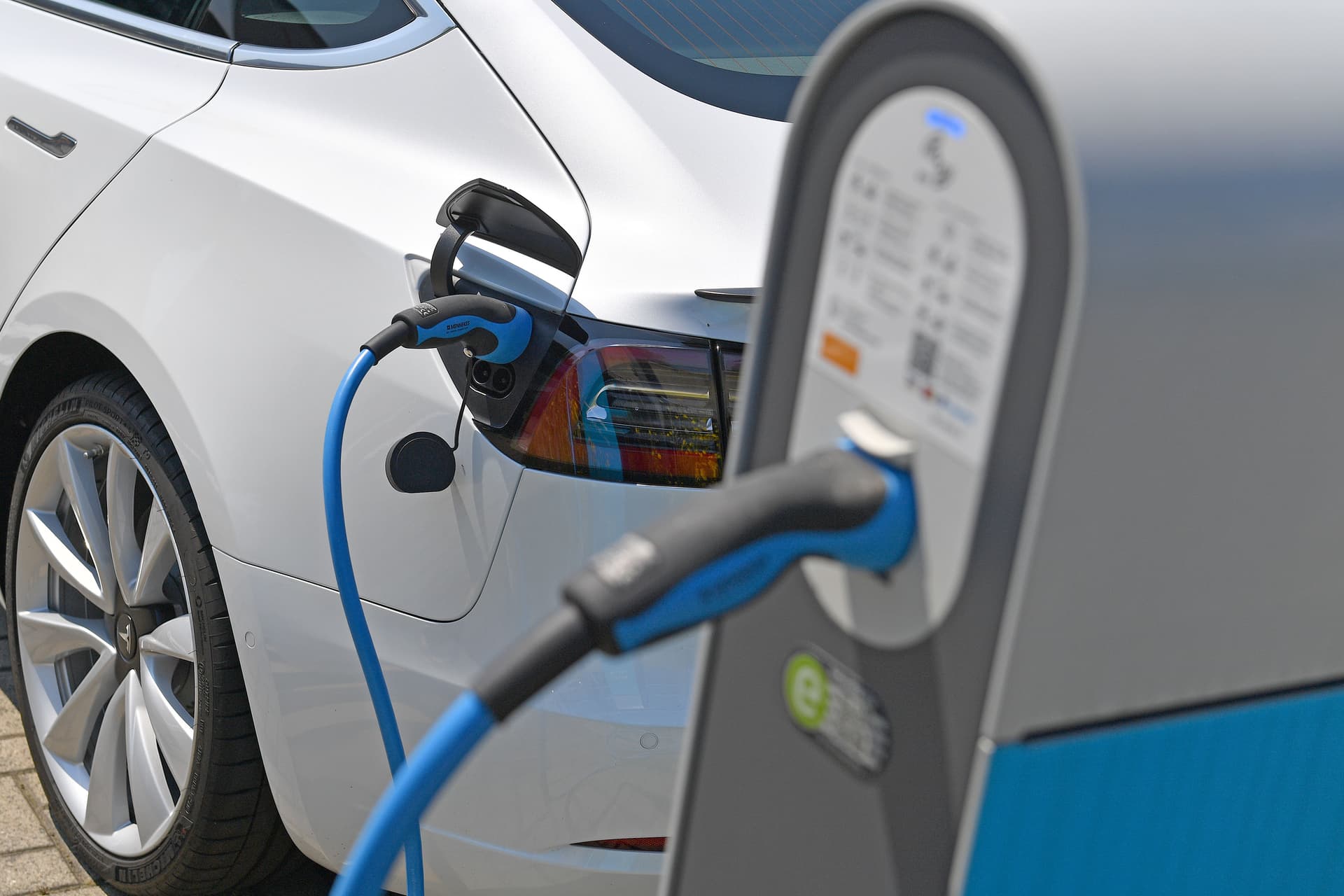 Der Trend hält an: Absatz von Elektroautos in Deutschland sinkt im Juli um 36,8 Prozent