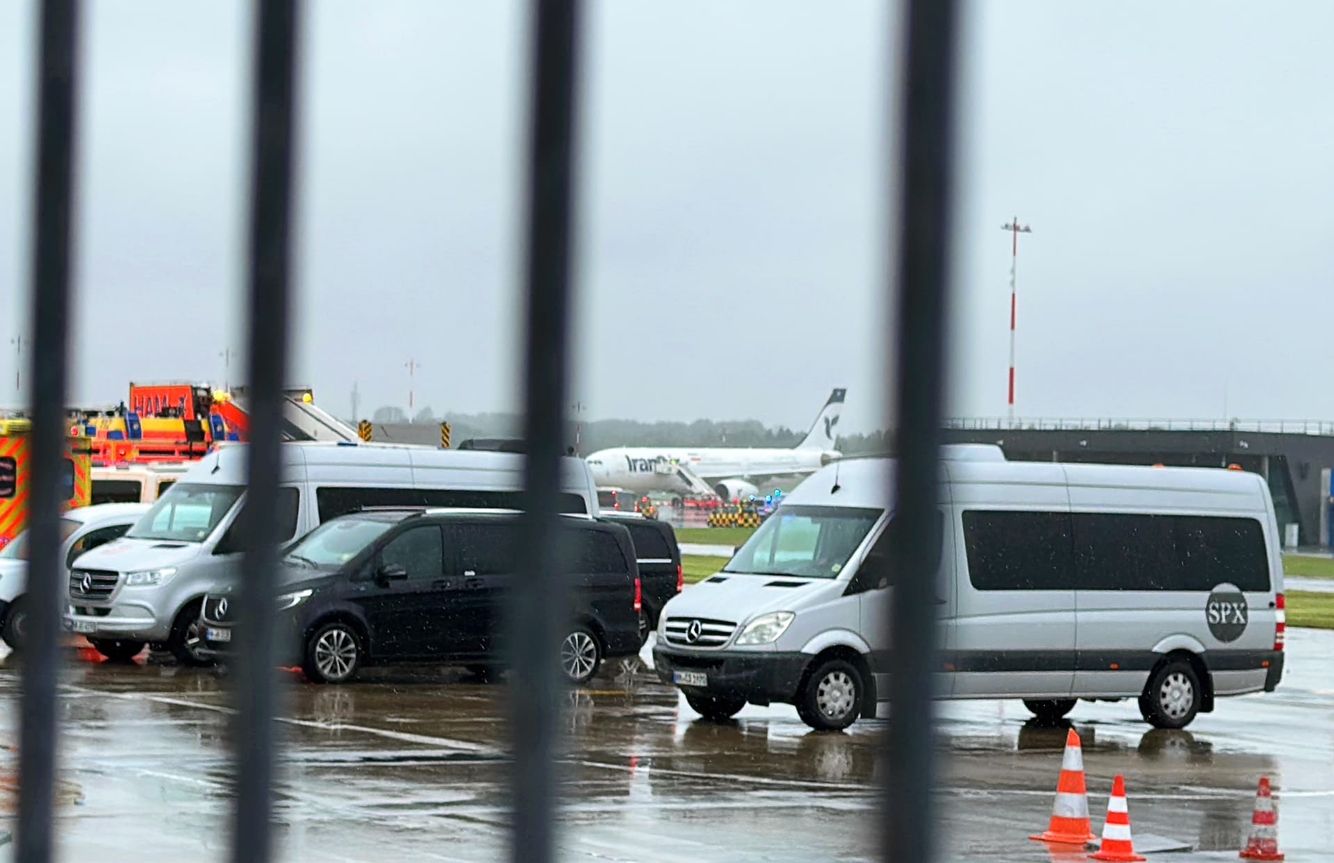 Anschlagsdrohung auf Iran-Flieger: Flugverkehr in Hamburg läuft wieder