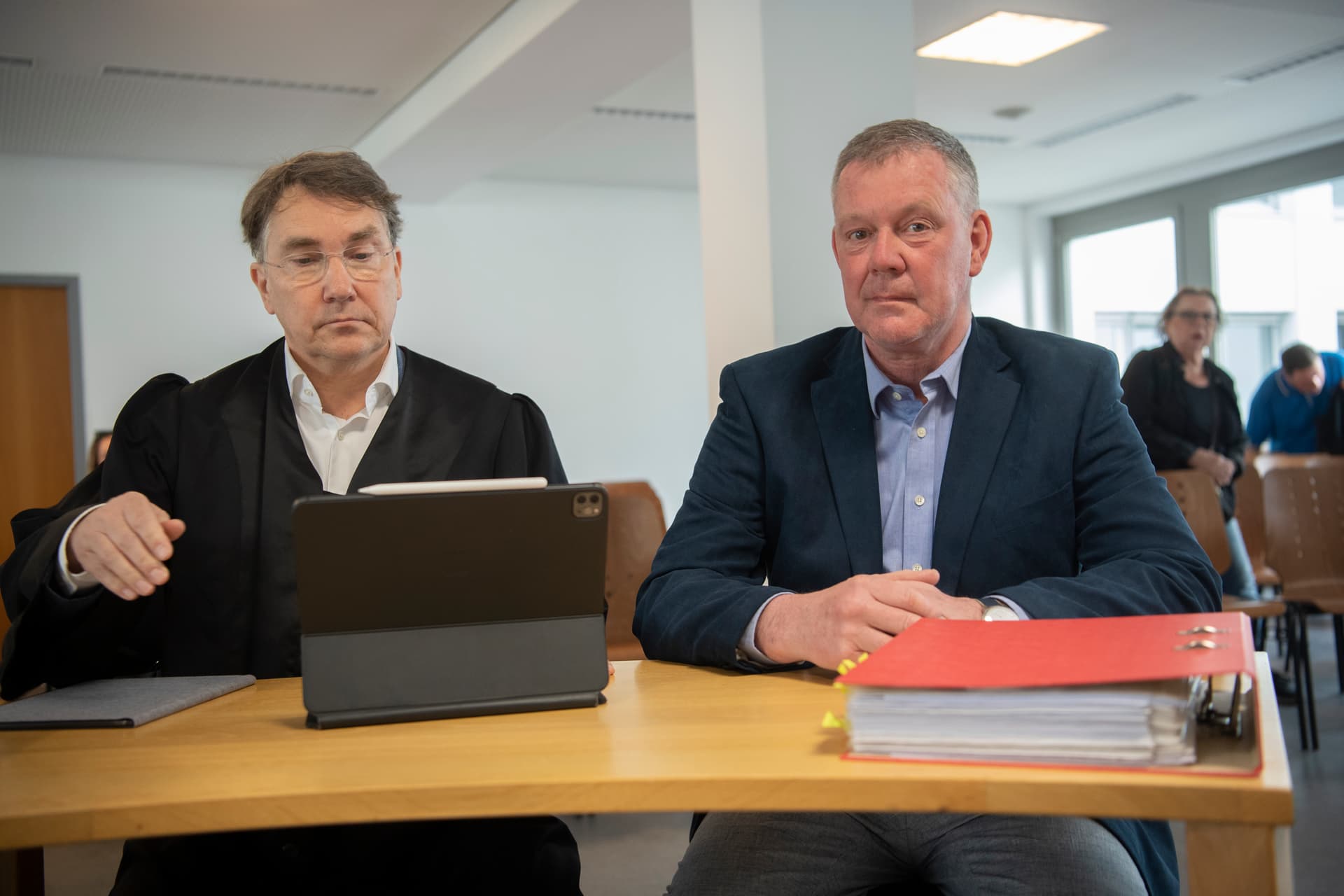 Kündigung nach Impfkritik: Berliner Lehrer erhält 72.000 Euro Abfindung