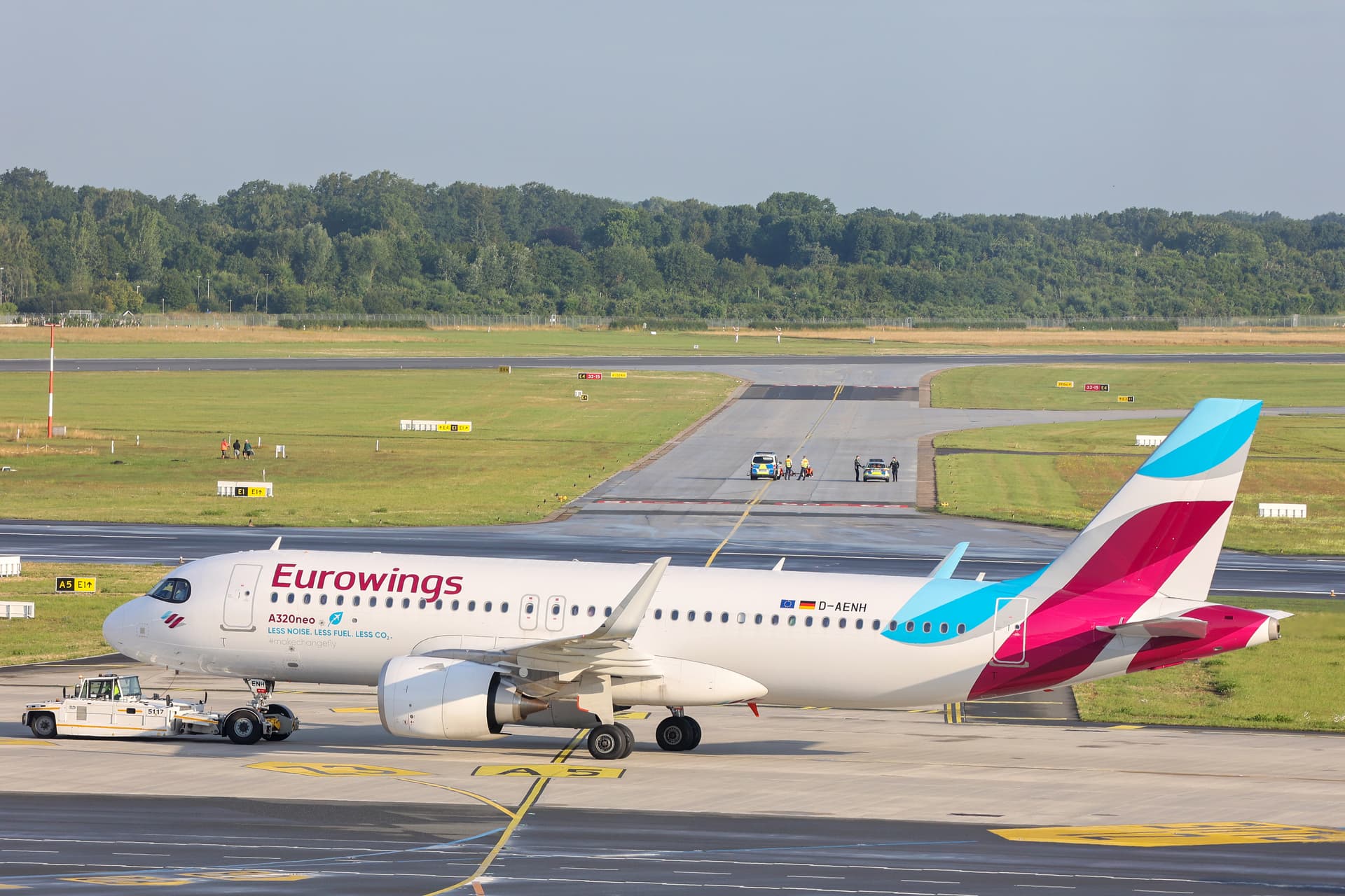 Nach Flughafen-Blockaden: Airlines wollen Schadenersatz von den Klimaklebern