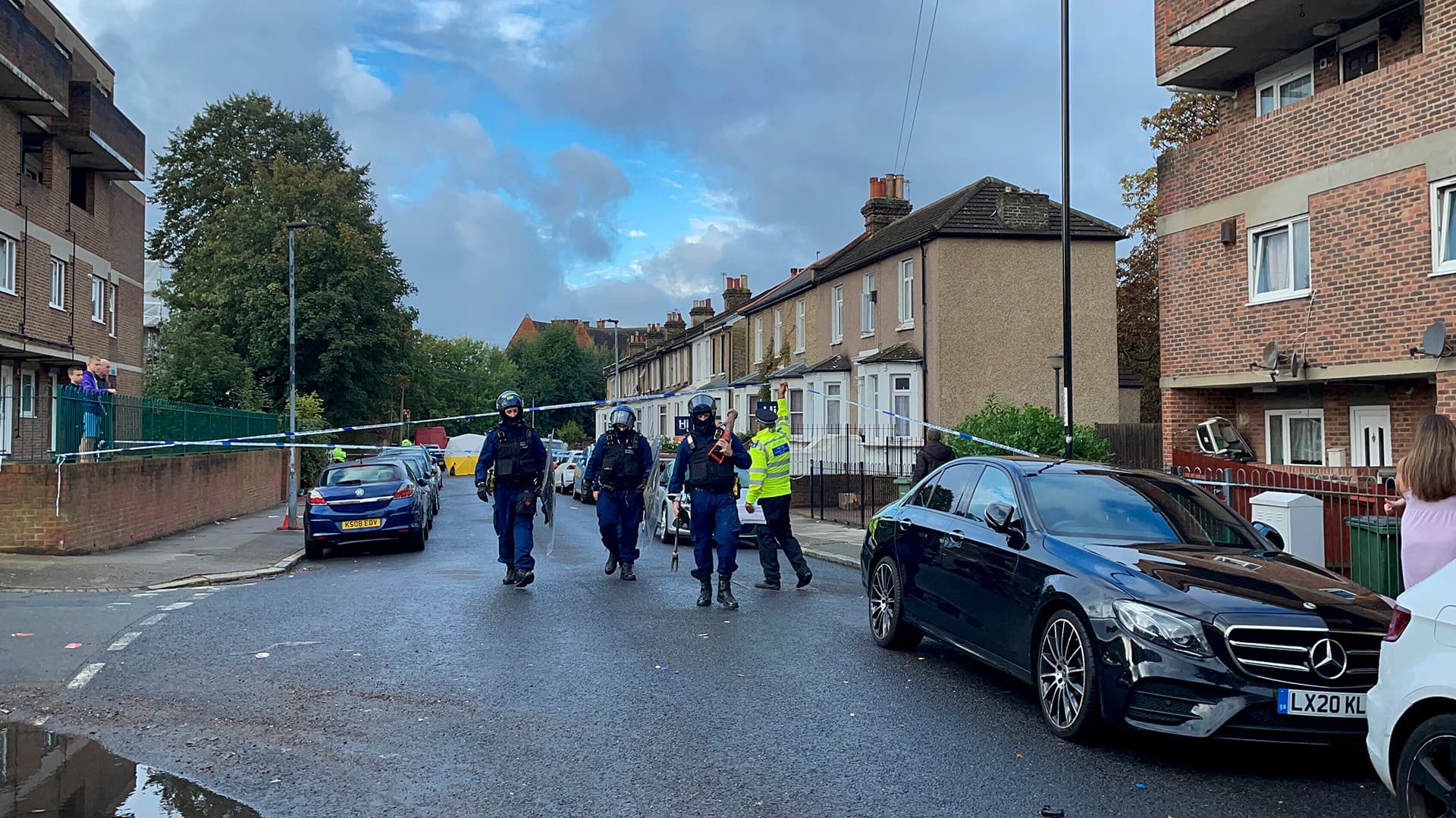 Tödlicher Messerangriff in London: „Ich bin 15, lass mich nicht sterben“