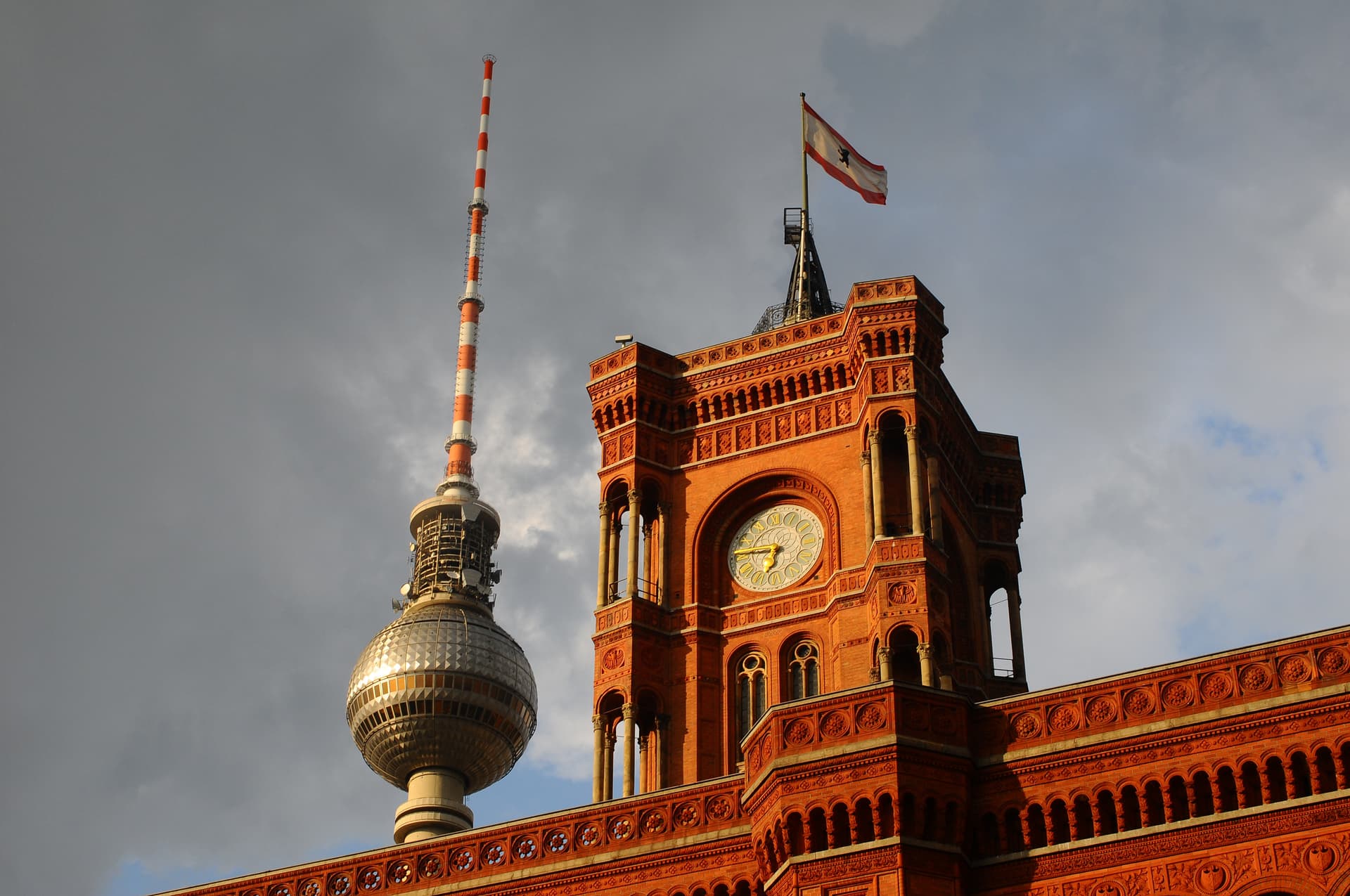 Berliner Senat: Schwere Straftaten sollen künftig zur Exmatrikulation führen