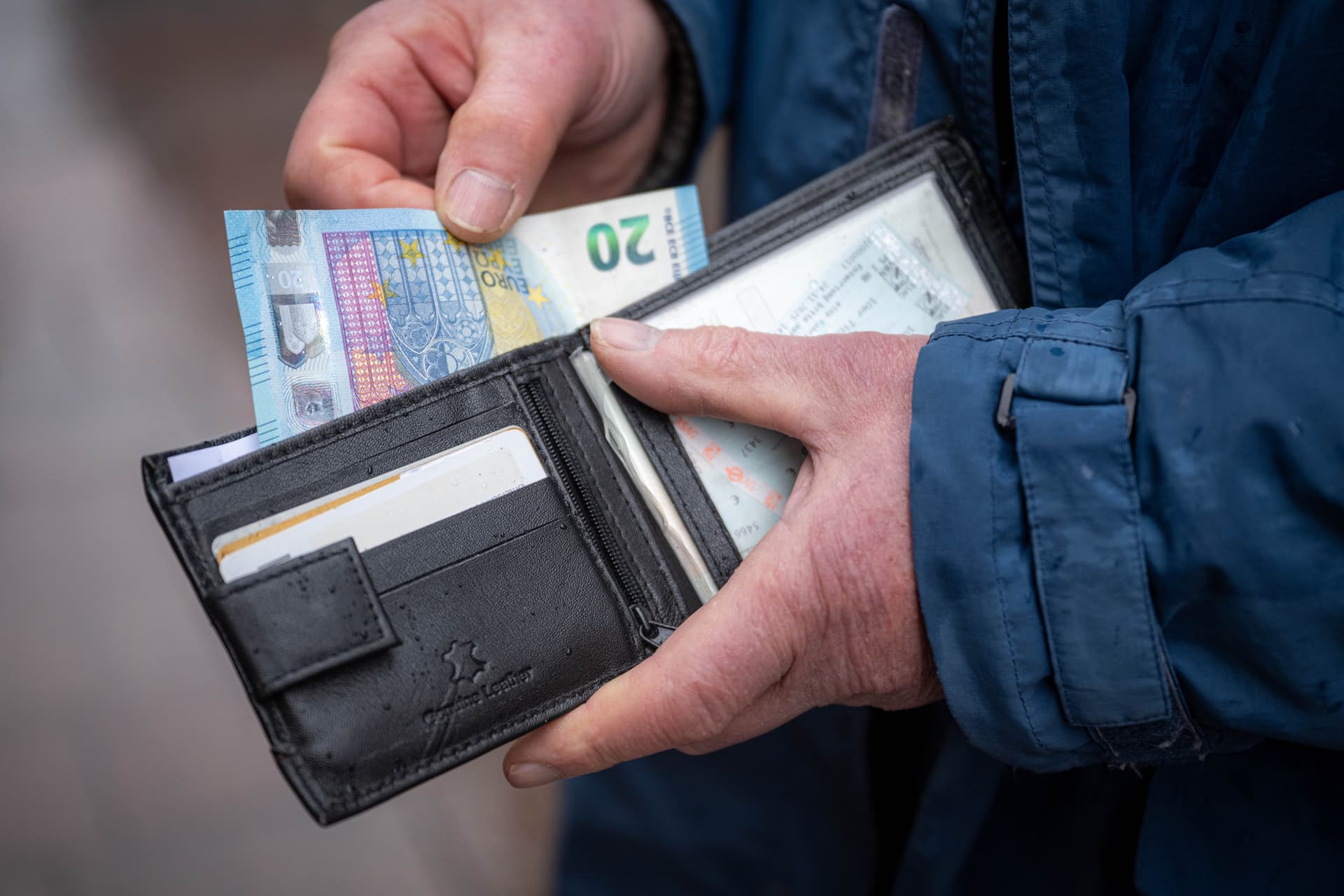 Netto-Irrsinn 2026! Gutverdiener haben bis zu 500 Euro weniger – andere dürfen sich über 2 bis 5 Euro mehr „freuen“