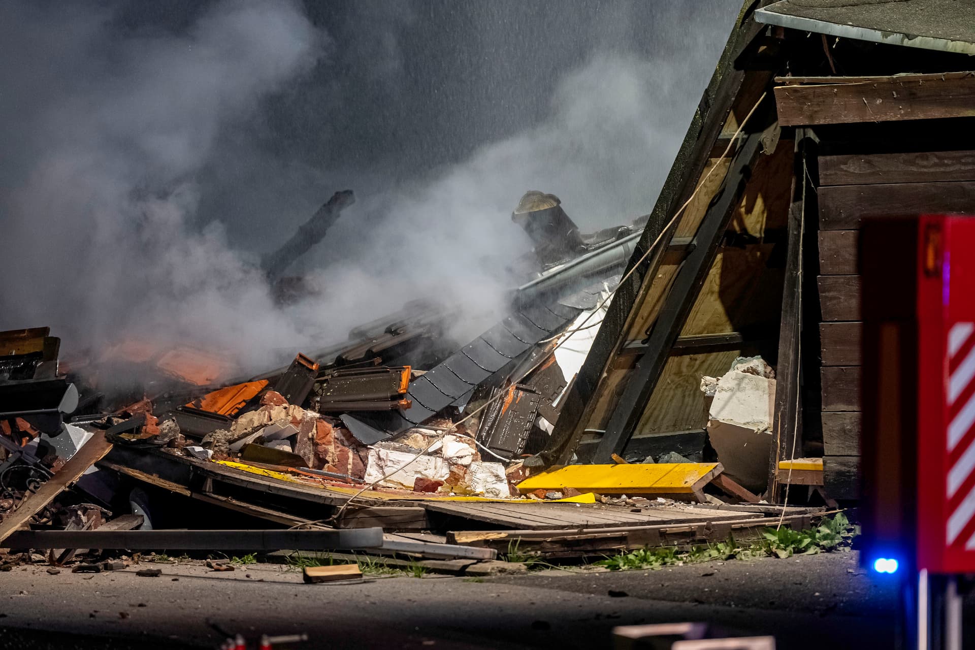 Schwere Explosion: Rockerclub fliegt in die Luft – Leiche entdeckt!