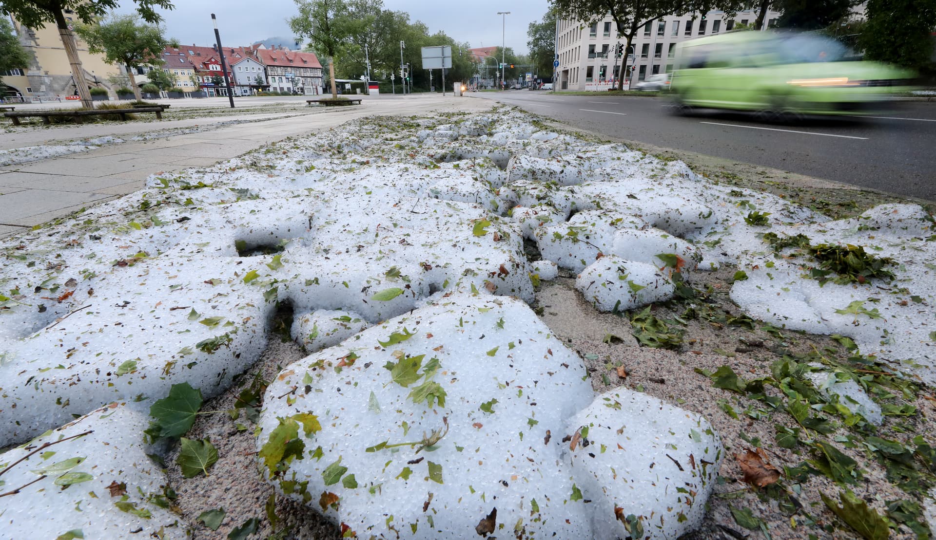 Meteorologe zu aufsehenerregendem Hagelunwetter im Sommer: „Nicht außergewöhnlich“