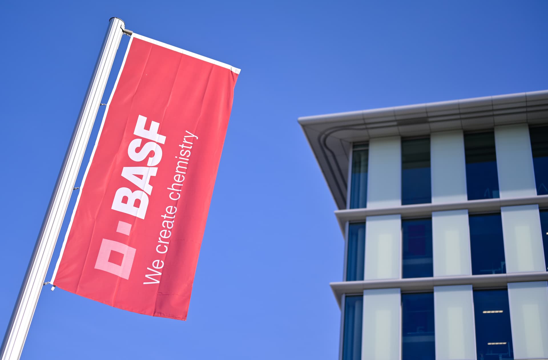 BASF meldet Gewinneinbruch um 76 Prozent