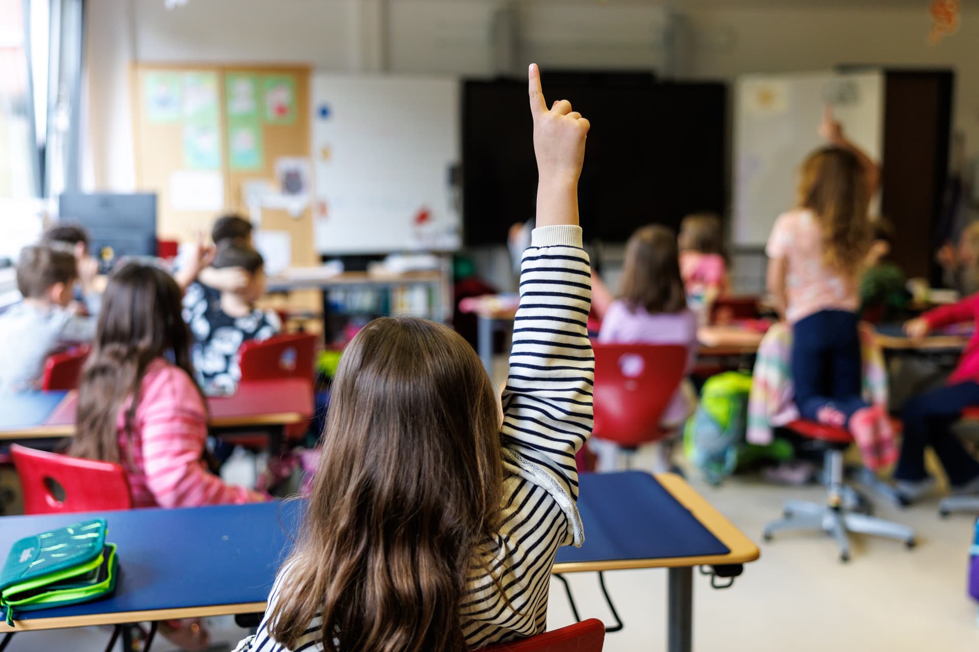Bundesbehörde für Datenschutz sieht „Grundrechtseingriff“: Union und SPD wollen Schüler nummerieren