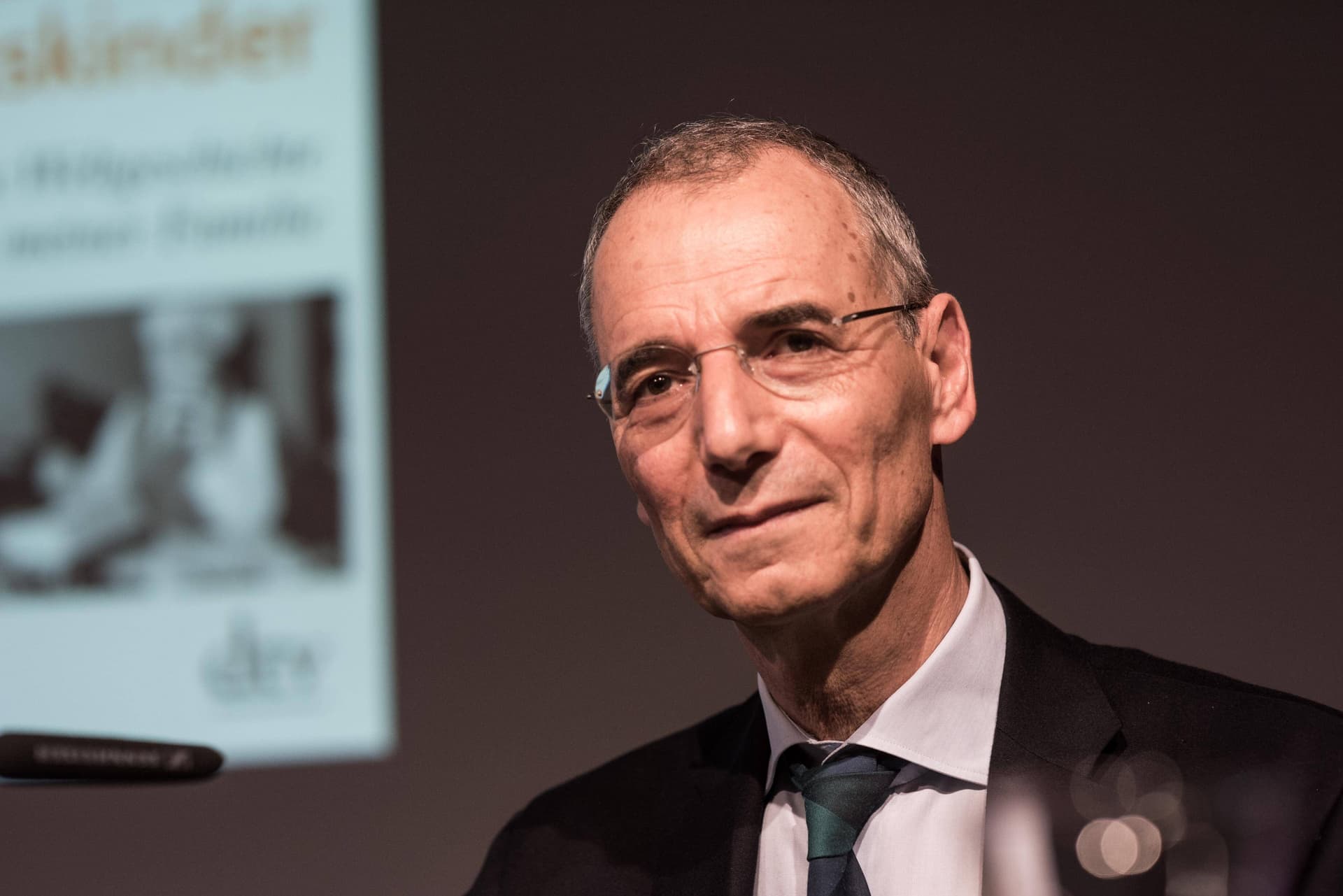 Wolffsohn verteidigt Aiwanger: „Sippenhaft“ und „Denunziantentum“