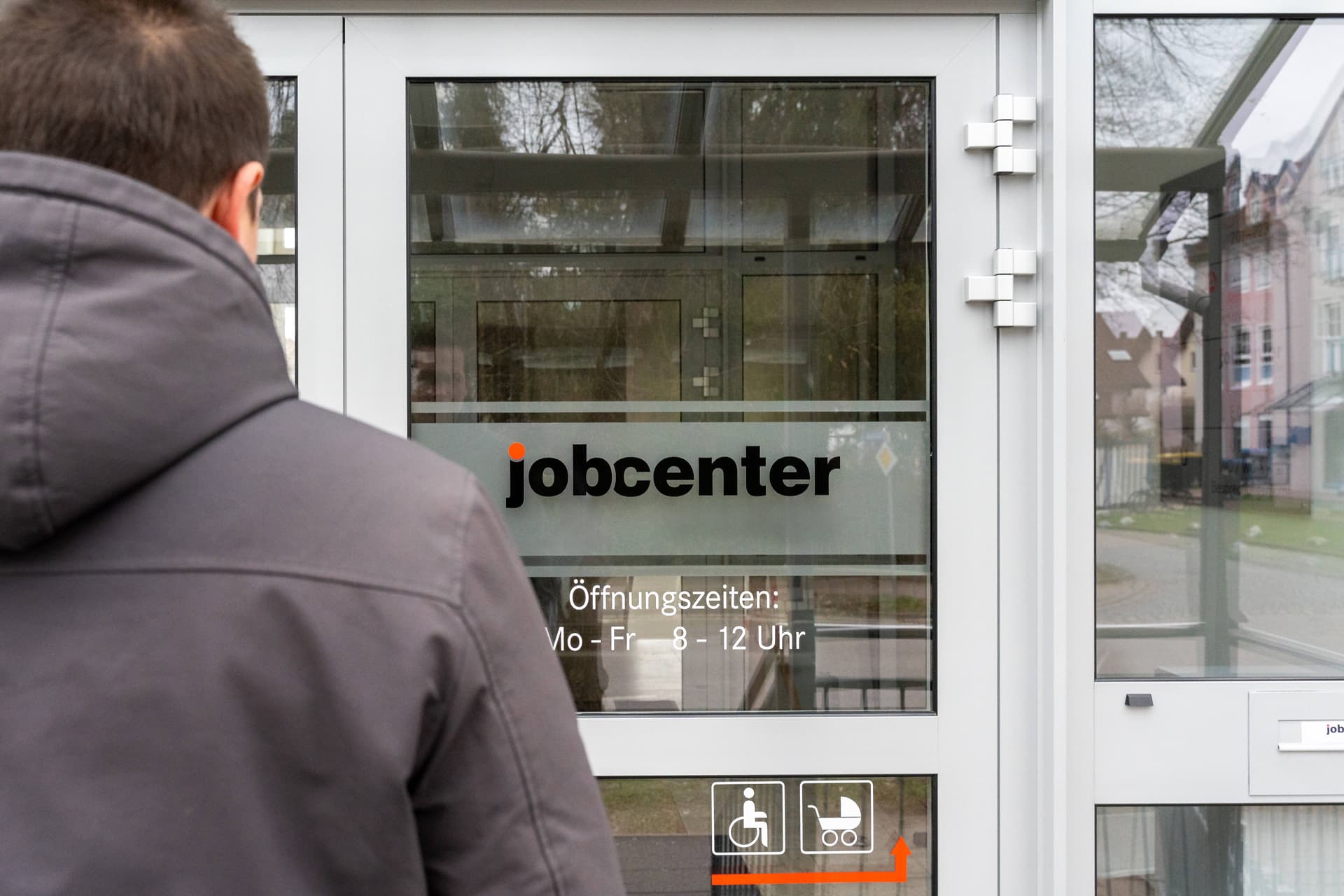 Studie: Fast jeder zweite Bürgergeld-Empfänger sagt, Jobcenter-Termin „bringt nichts“ – 88 Prozent der Arbeitslosen haben mindestens ein „Vermittlungshemmnis“
