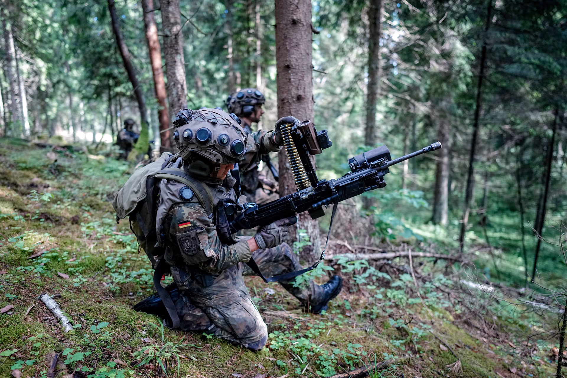 Verpflichtung wahrscheinlich: Bundeswehr schickt 5000 Soldaten an Belarus-Grenze