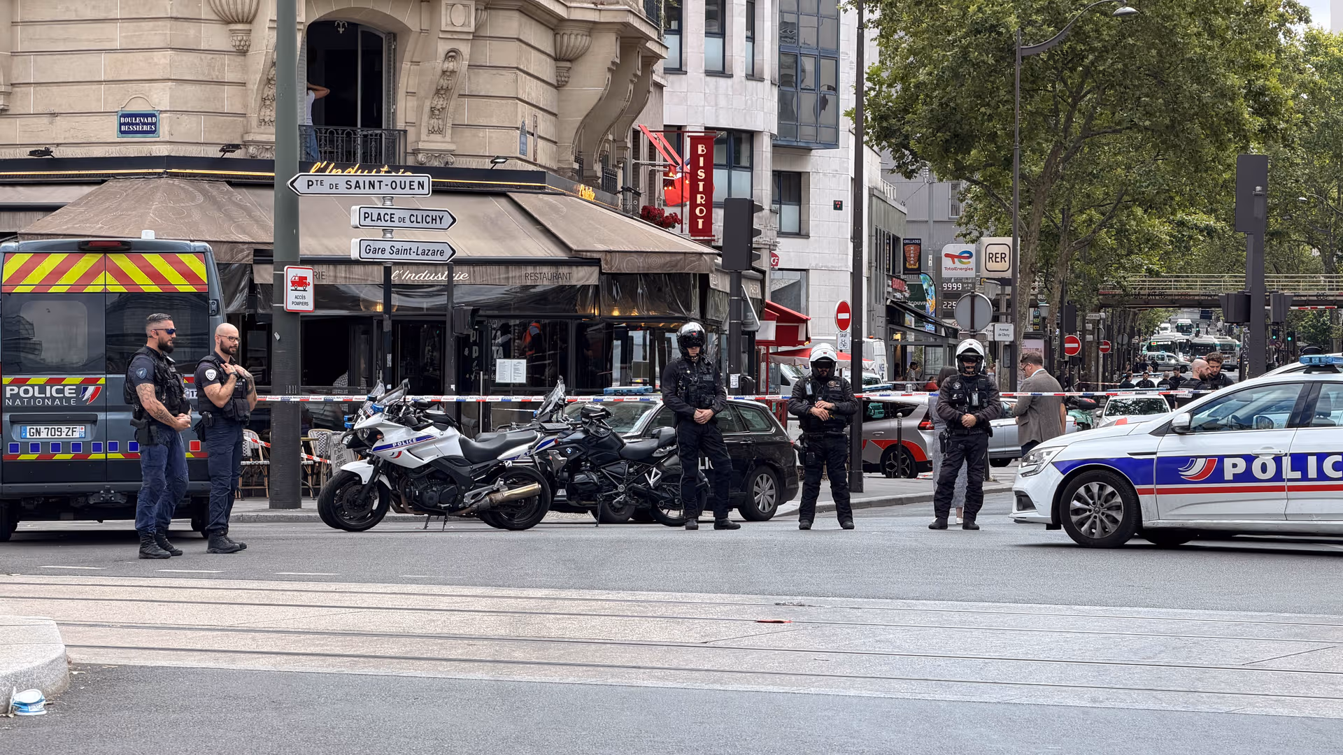 Paris: Messerstecher greift drei Frauen an und beruft sich auf „Befehl von Allah“