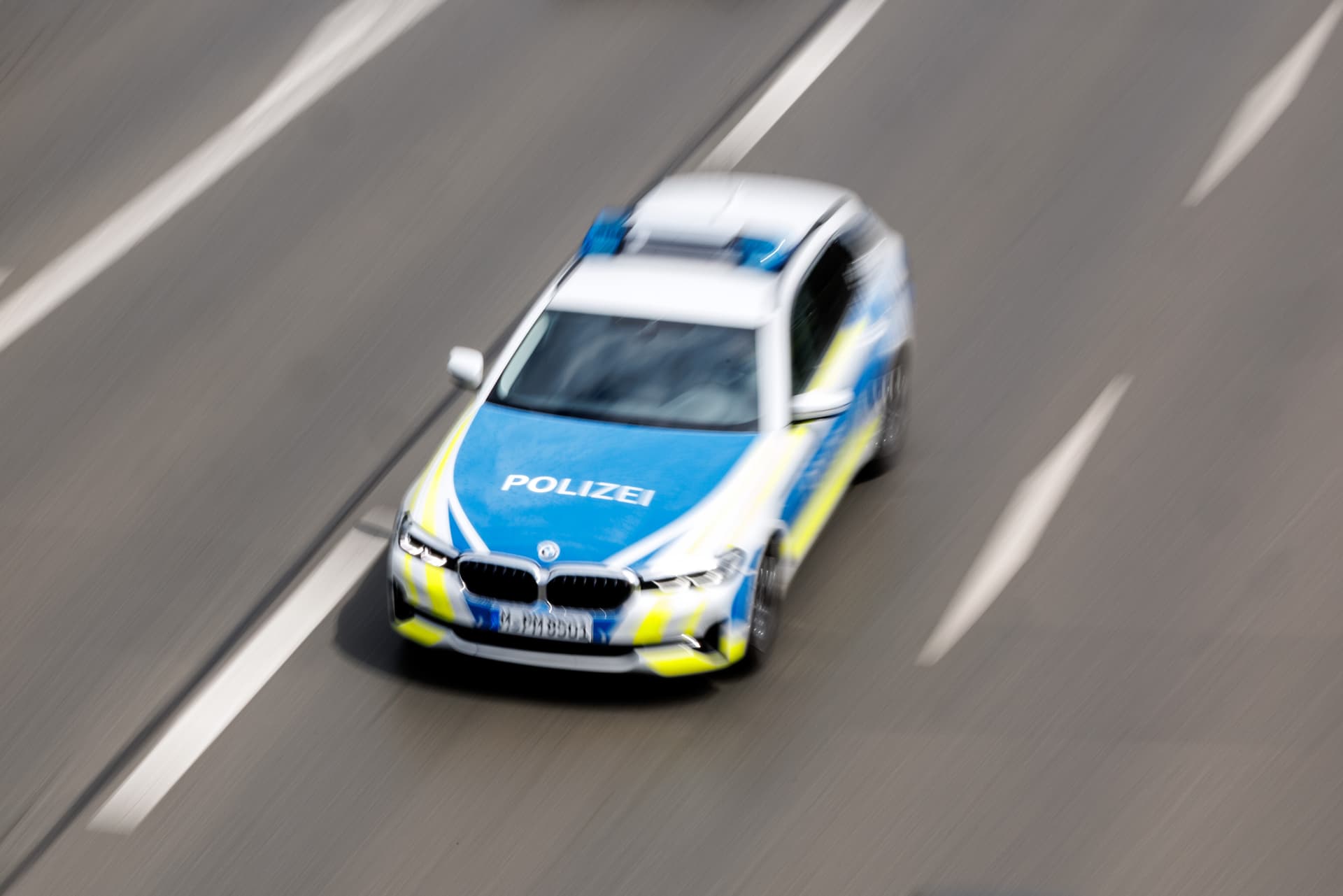 Horror-Entdeckung! Leichenteile auf Autobahn gefunden – es sollen Frauenhände sein ...