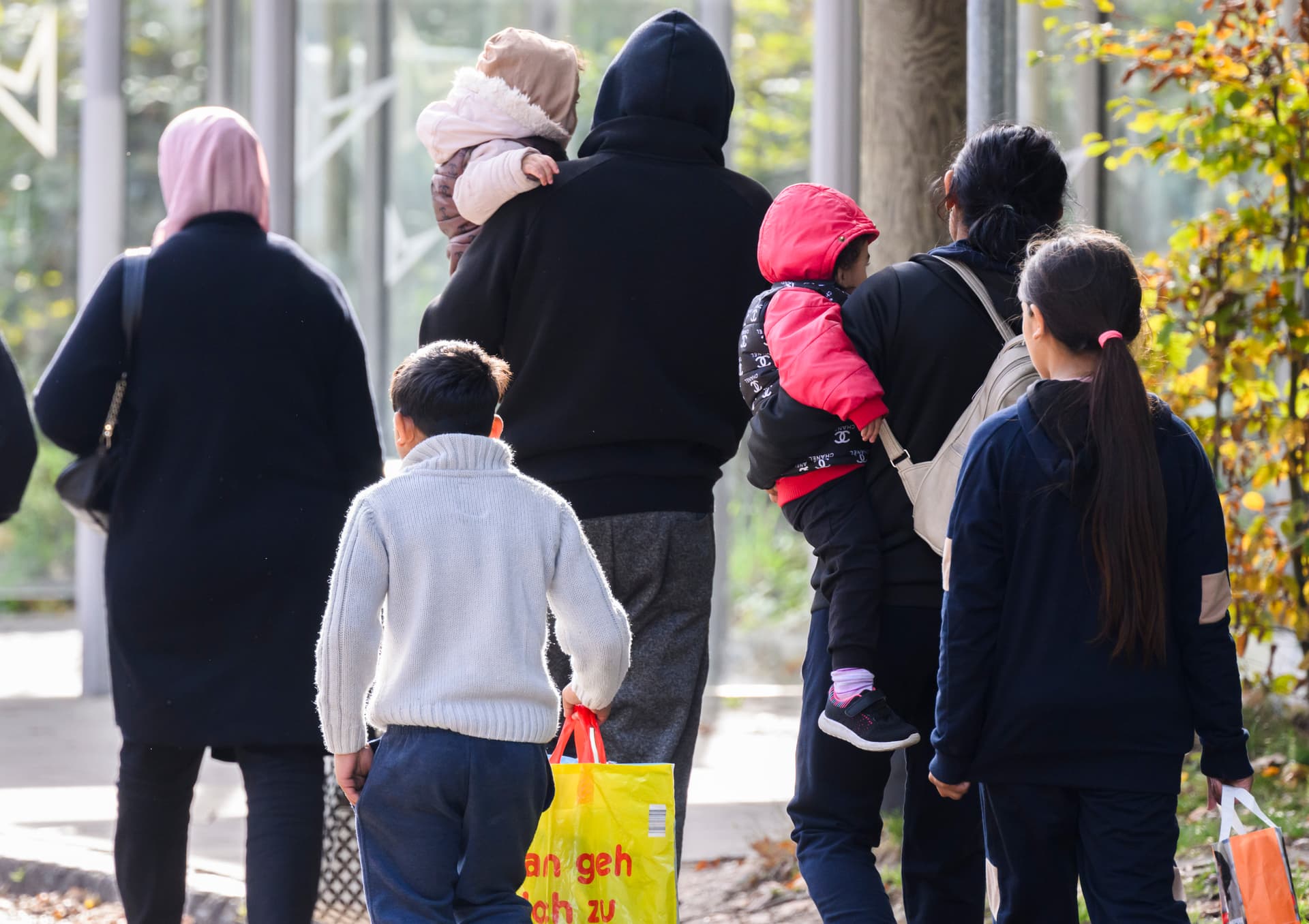 Er spricht kein Deutsch und hatte keinen Job: Syrer holt seine 10 Kinder nach Deutschland
