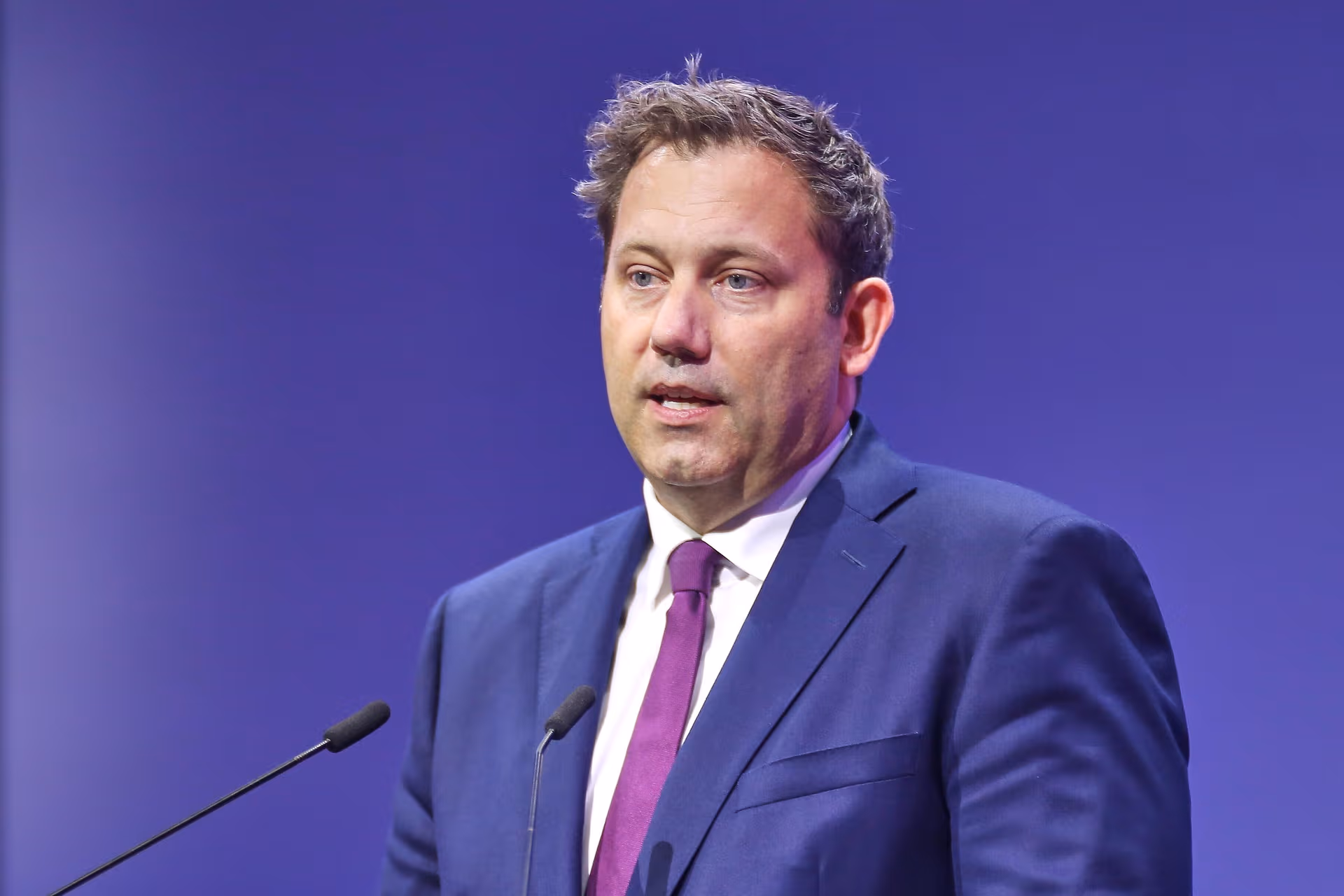„Der Lars ist stinkend faul“: Der geplante Termin für die Einkommenssteuerreform im Januar 2027 wackelt