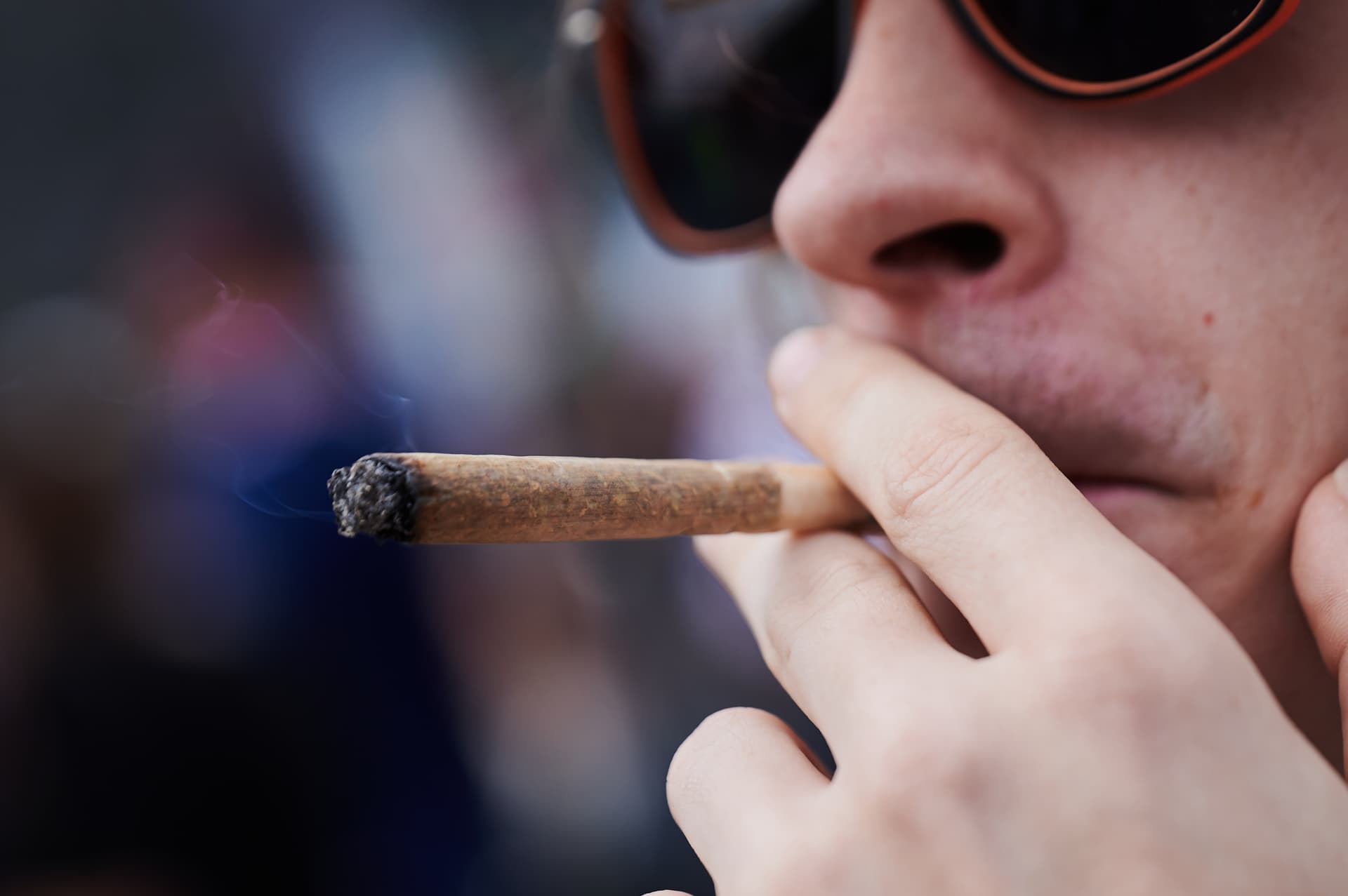 „Kompletter Kontrollverlust“ – Kritik an Cannabis-Legalisierung