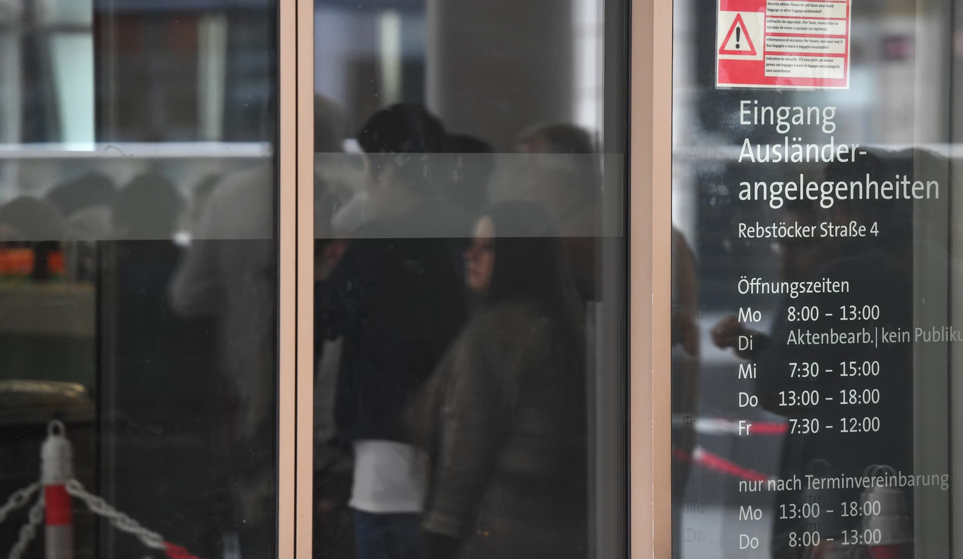„Bedrohungslage“: Afghane (29) randaliert in Ausländerbehörde wegen abgelehntem Asylantrag