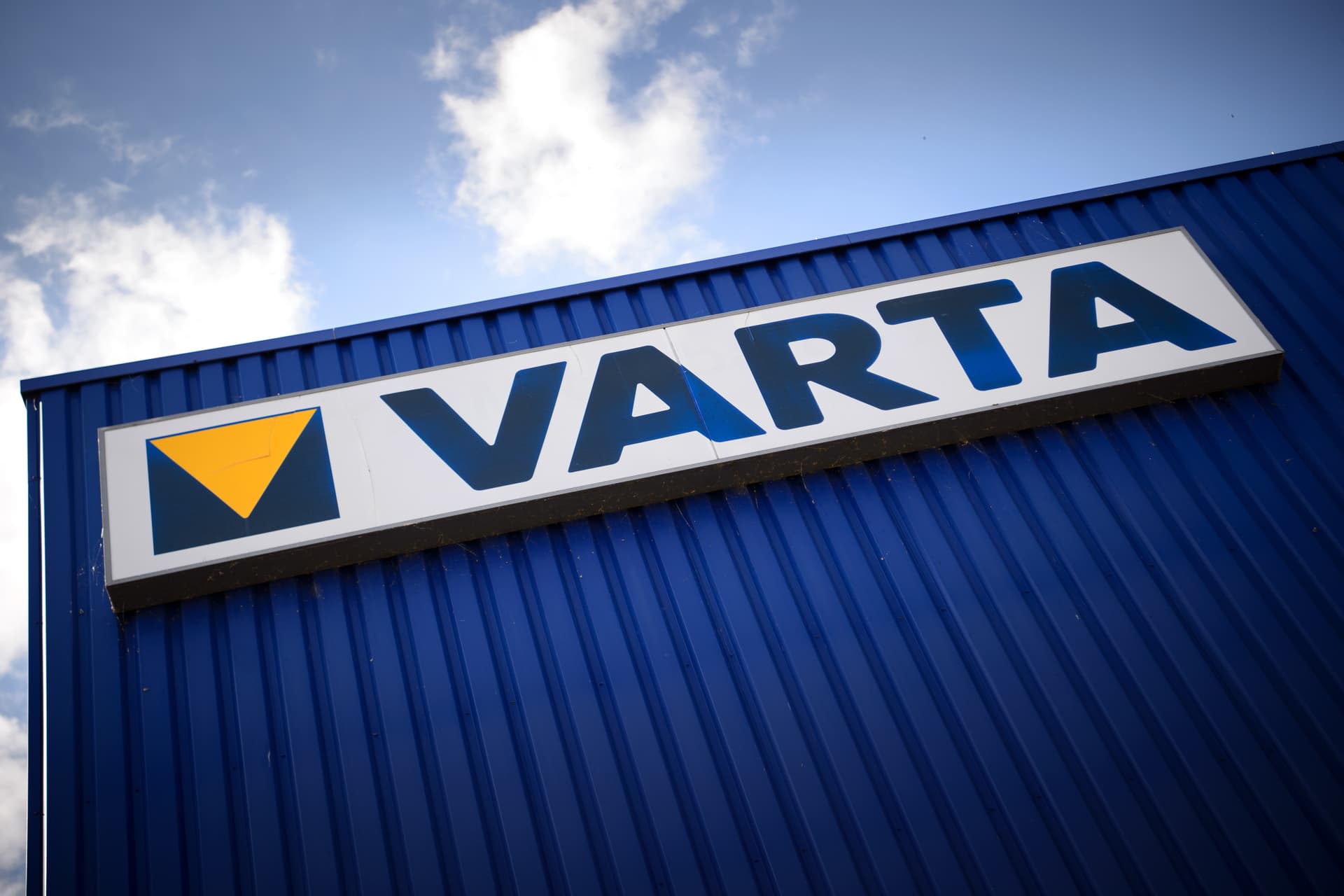 Aktionären droht Totalverlust! Varta plant radikale Sanierung mit Schuldenschnitt