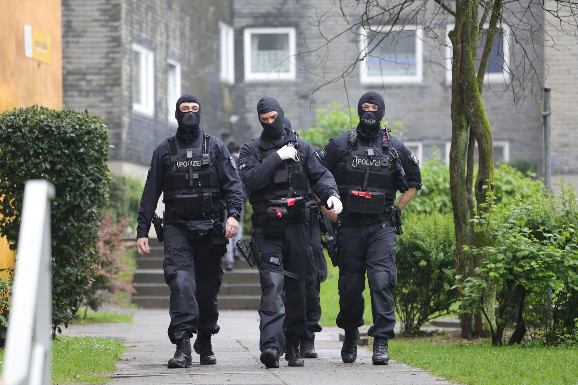 Gruppenvergewaltigung in Solingen! Fünf Jugendliche missbrauchen 15-Jährige!