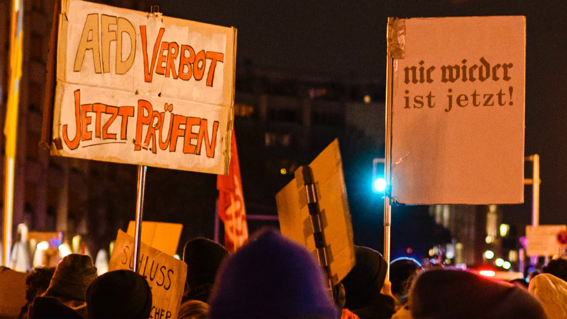 Von Gratismut und Solidarität: Die linken Demos sind ein Flirt mit der Regierung