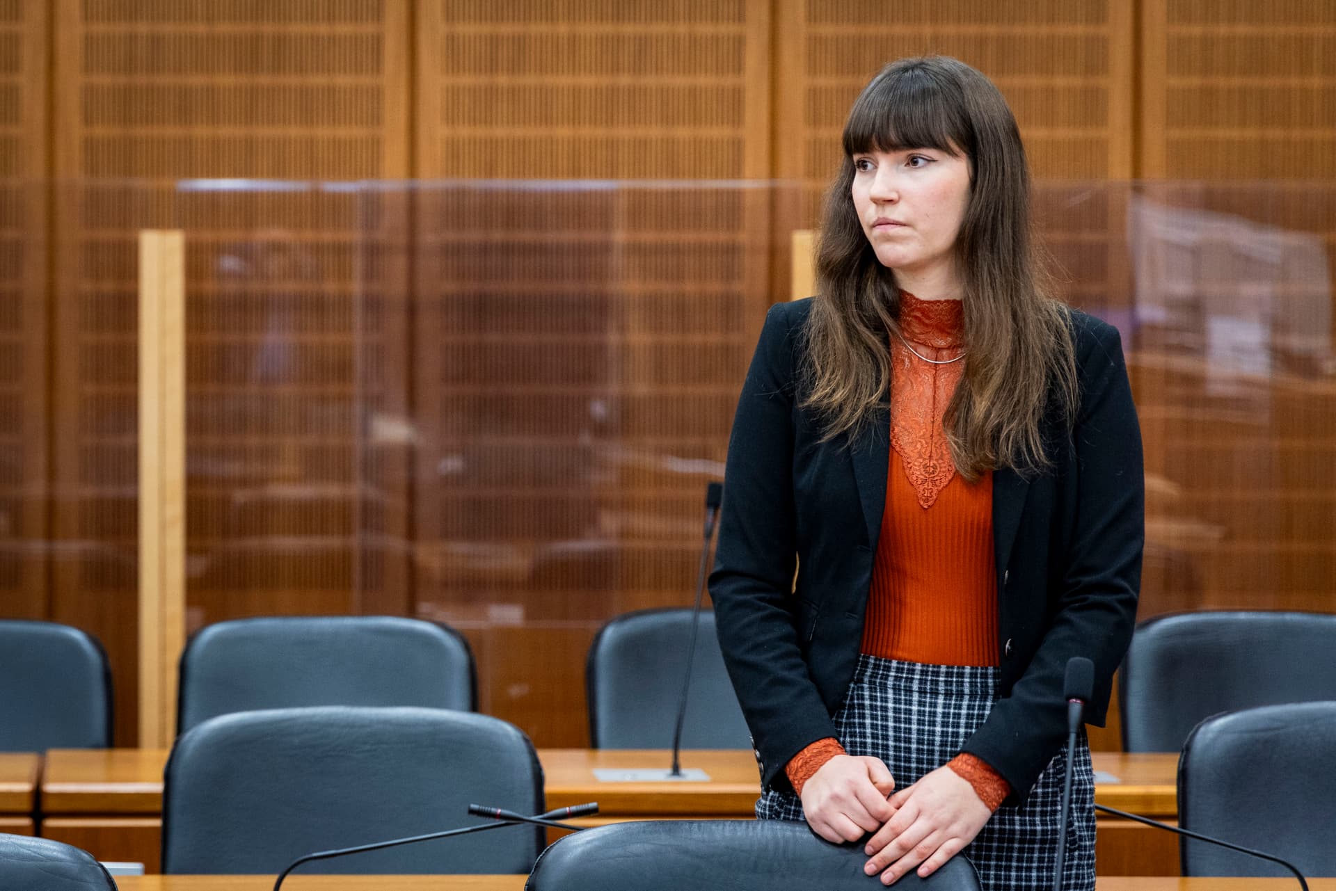 Landgericht bestätigt Urteil gegen Klima-Kleberin Carla Hinrichs – und die Anklagebank lacht