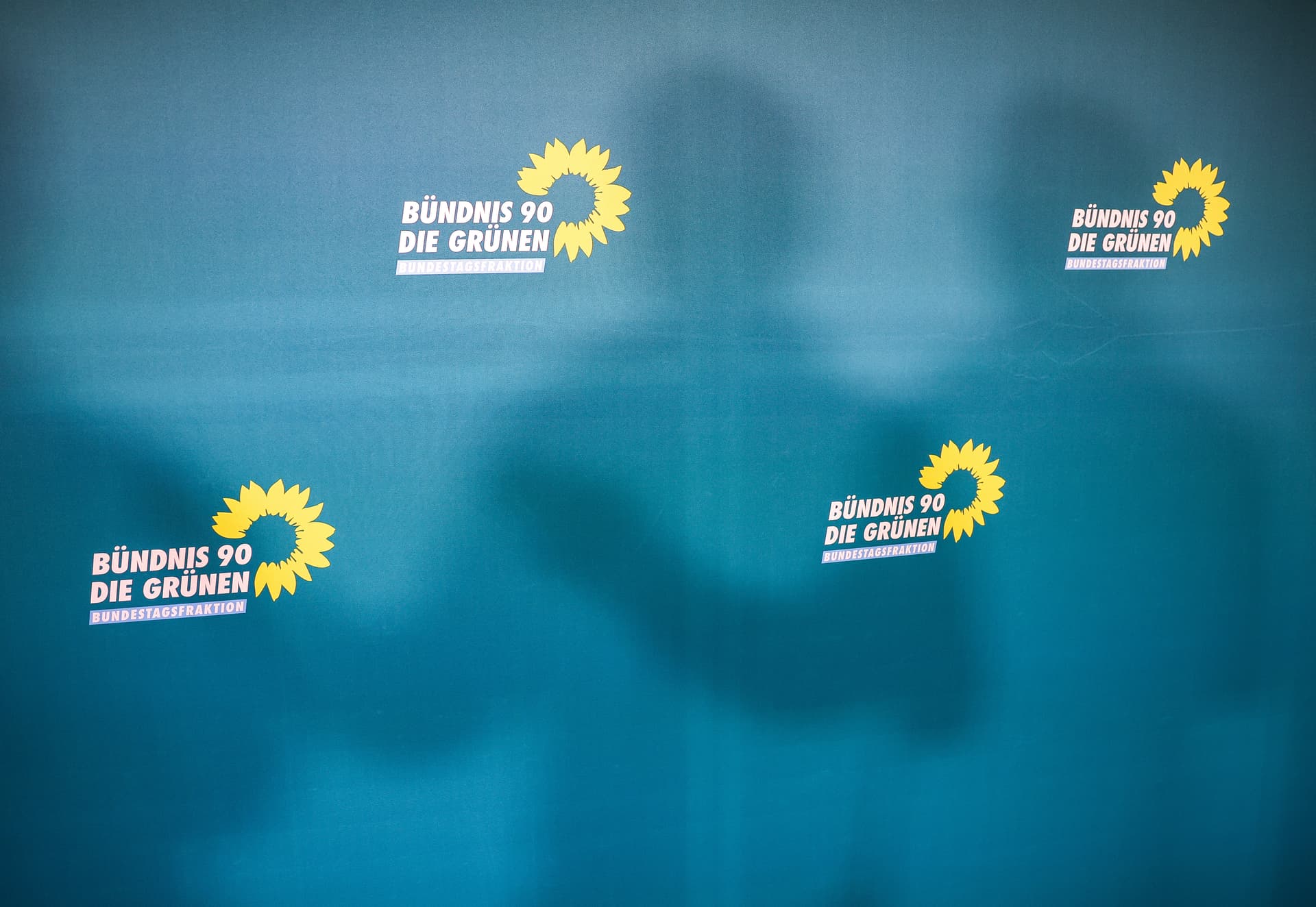 Skandal-Tweet! Sächsische Grüne stellen „Hetzer auf eine Stufe“ mit islamistischem Attentäter