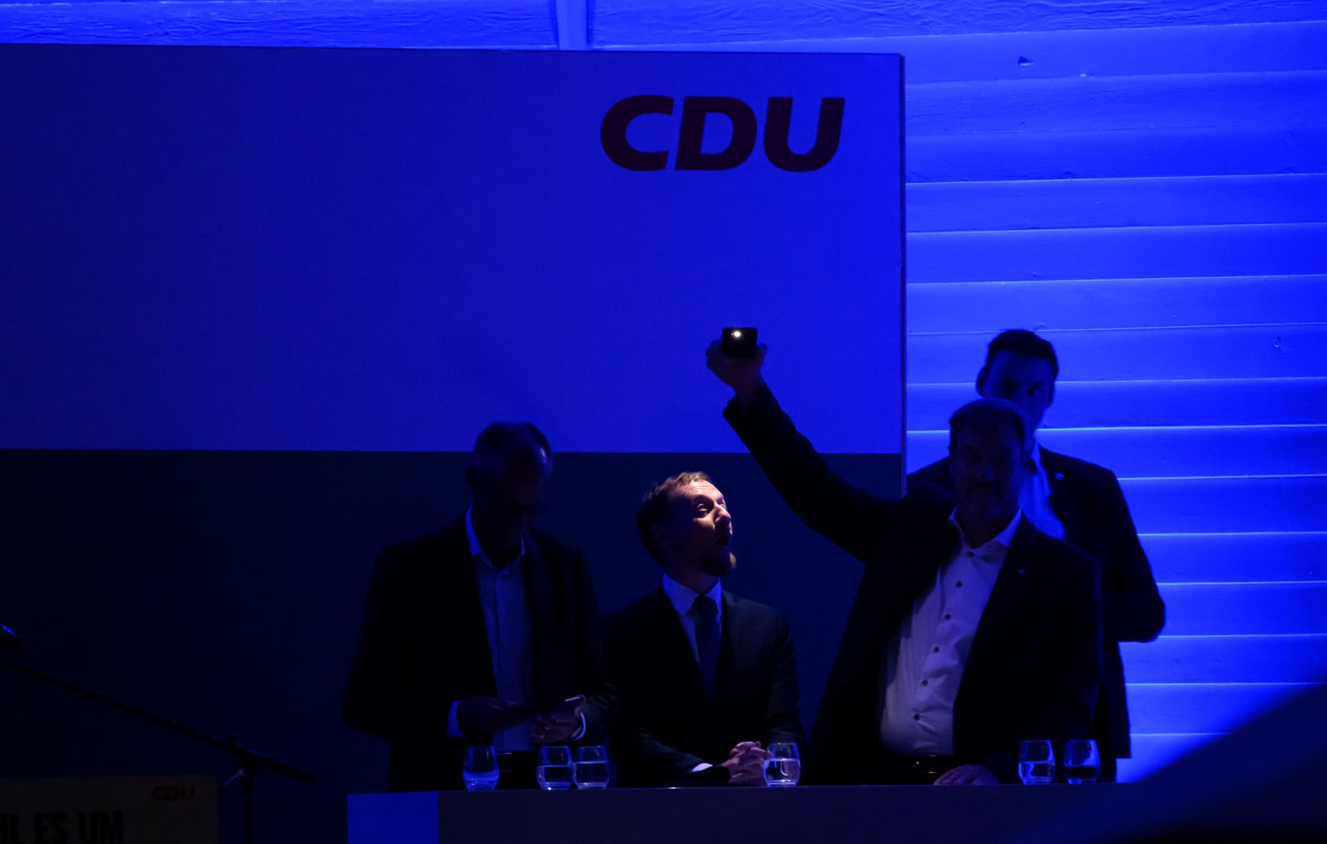 Wir erleben in Echtzeit, wie ein Schicksalsroman über Deutschland geschrieben wird