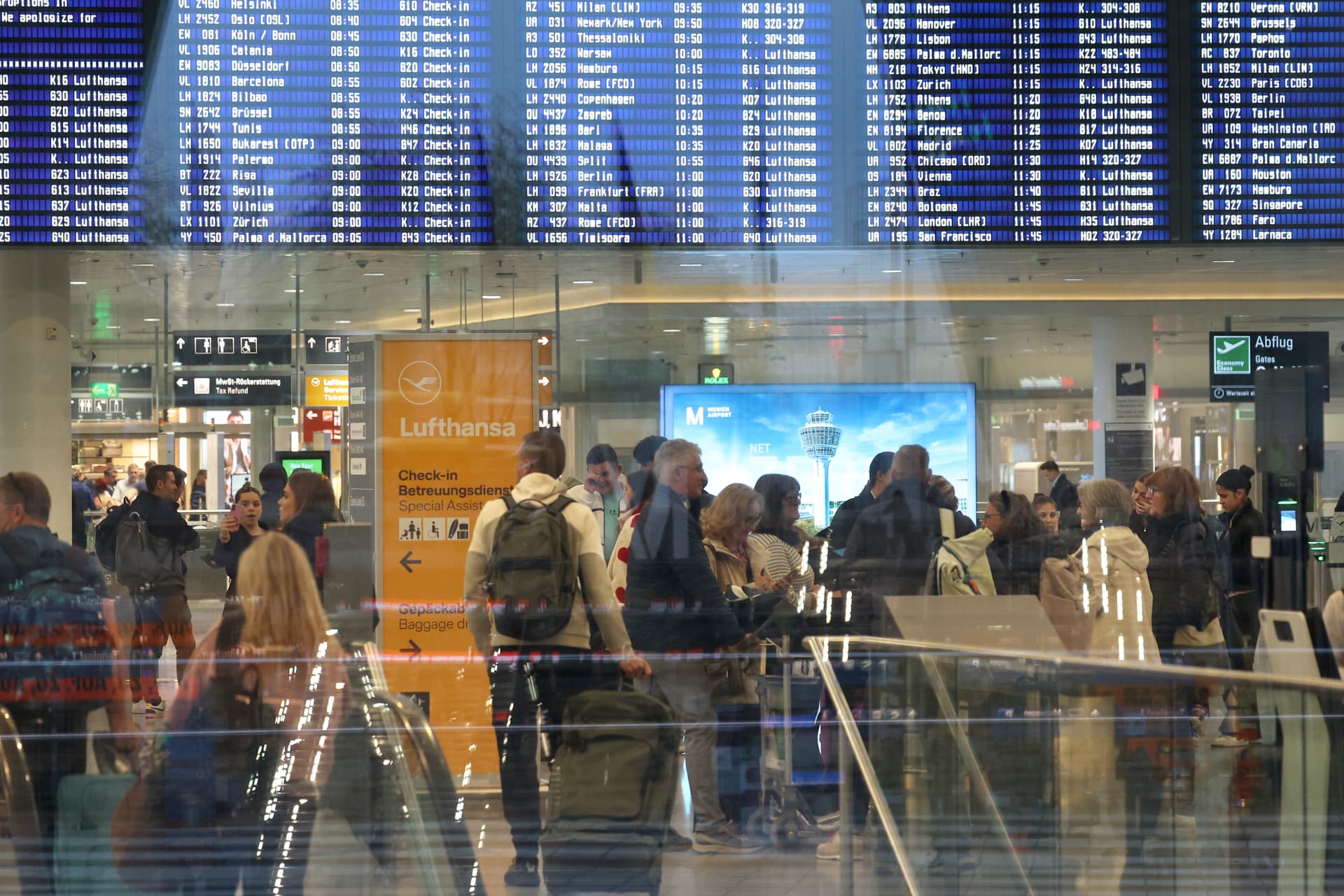 Streik auch am Freitag: Erneut hunderte Flugausfälle bei Lufthansa