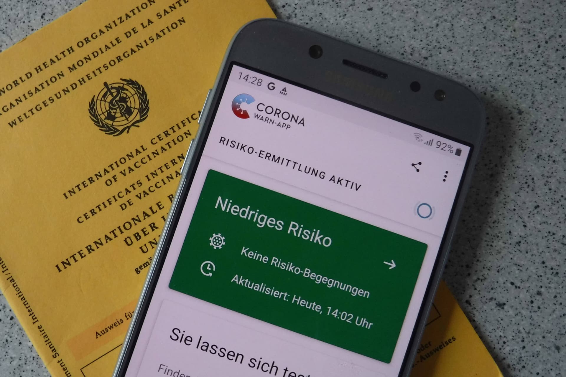 26.000 Ermittlungen wegen gefälschter Impfpässe