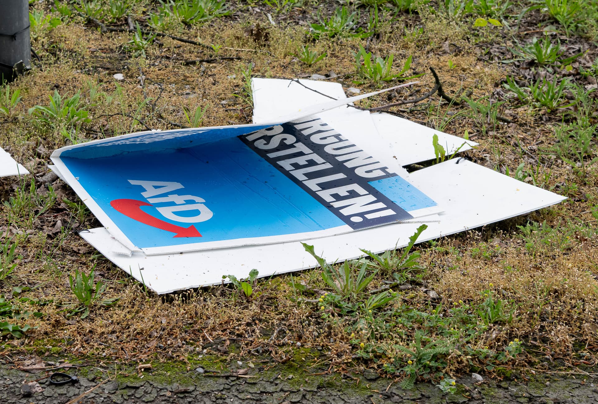 Er wollte Vandalismus verhindern: Antifa geht in Augsburg auf Neunjährigen los