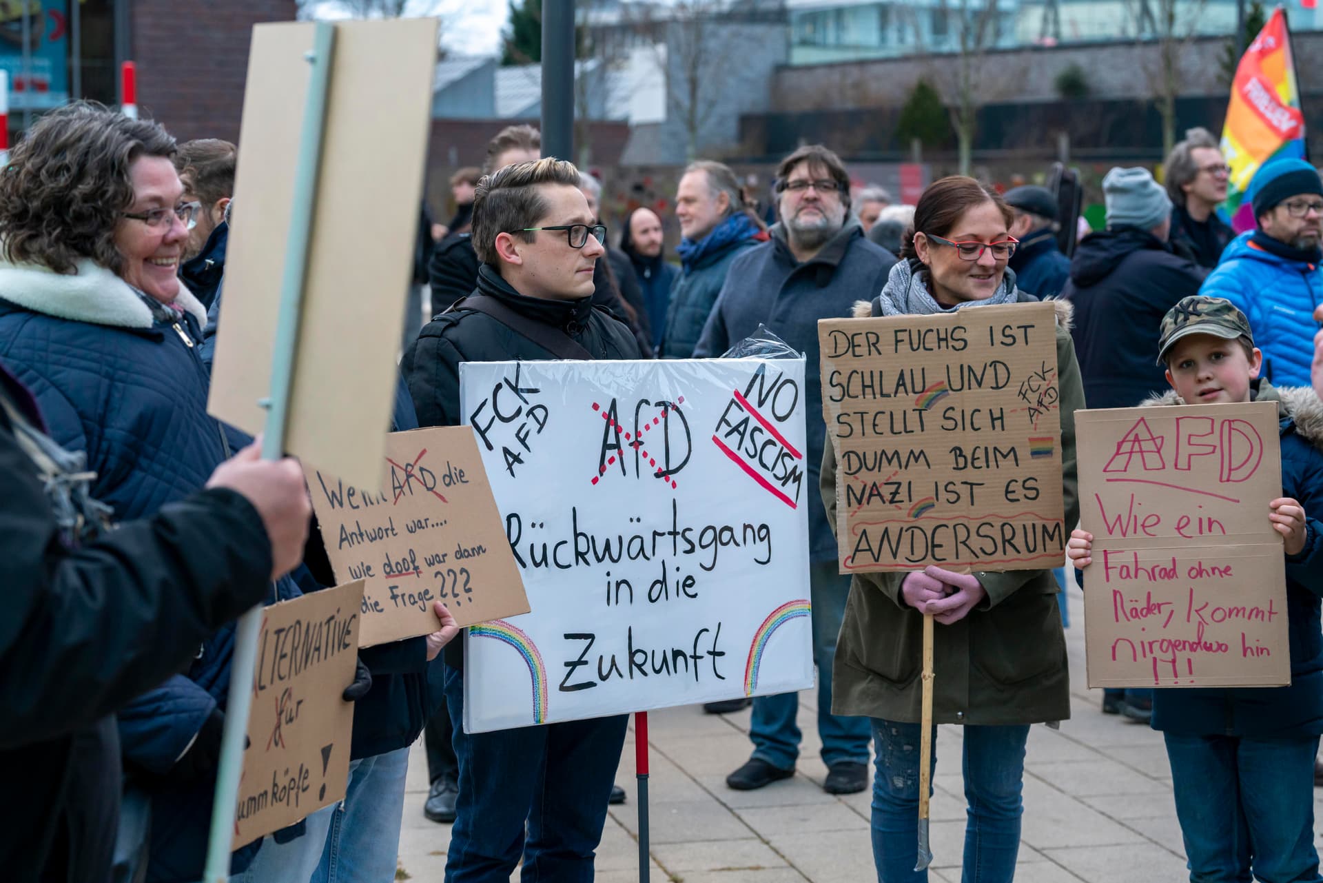 Demo statt Unterricht: Schulen lassen für „Kampf gegen Rechts“ die sechste Stunde ausfallen