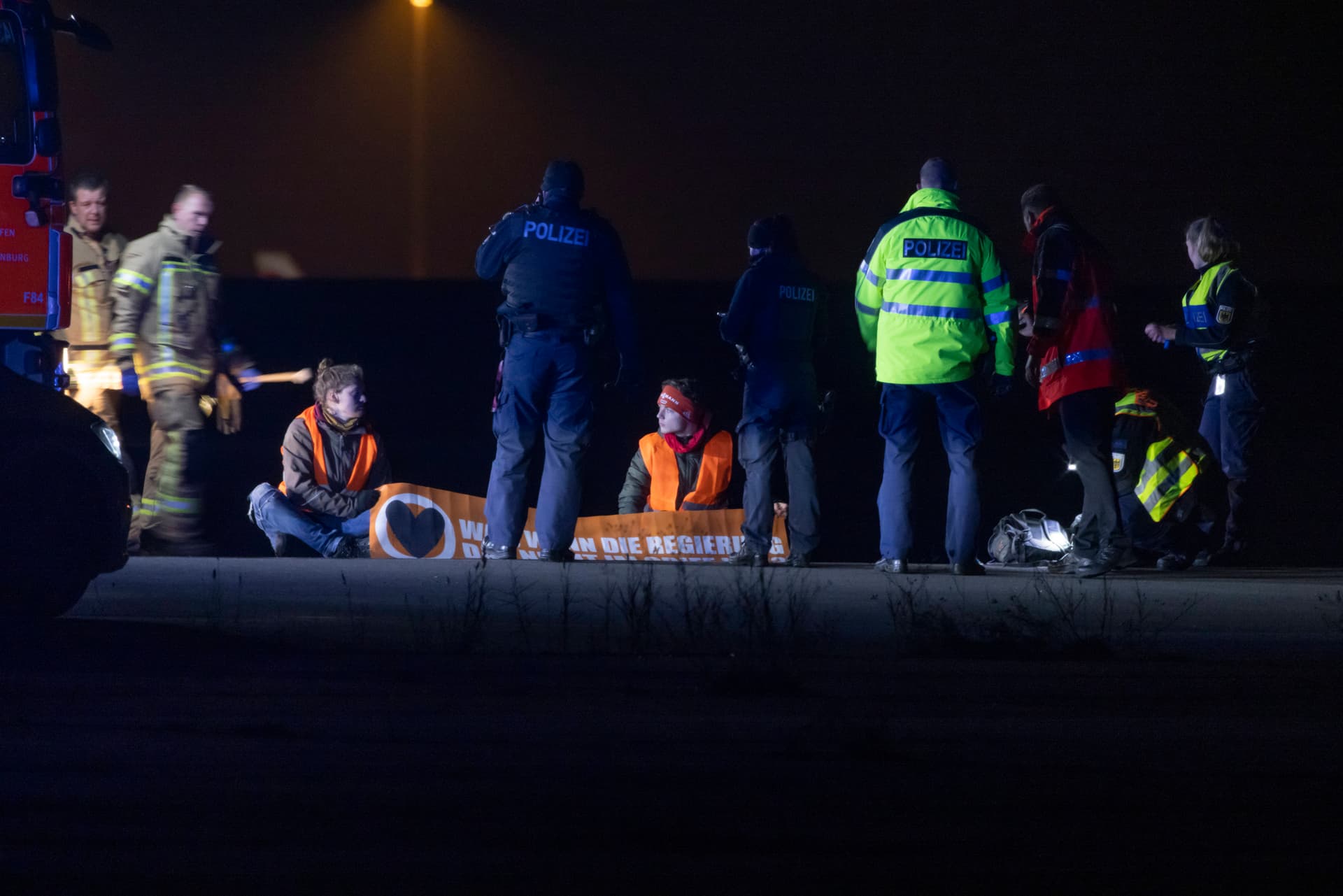 Bundespolizei bittet Klima-Chaoten zur Kasse