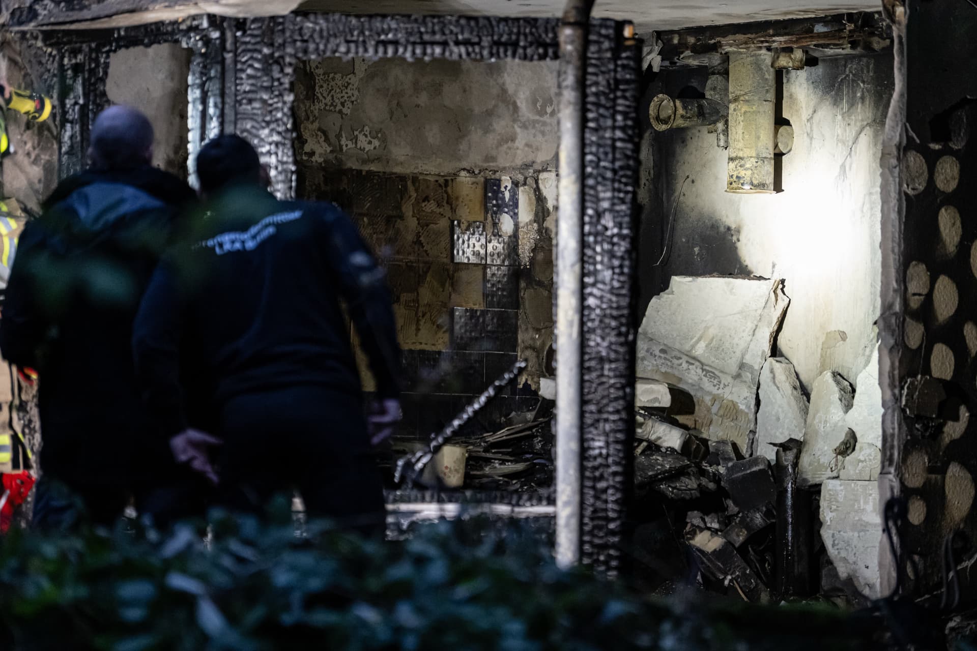 Explosion in Berliner High-Deck-Siedlung: 47 Verletzte, Wohnung komplett ausgebrannt
