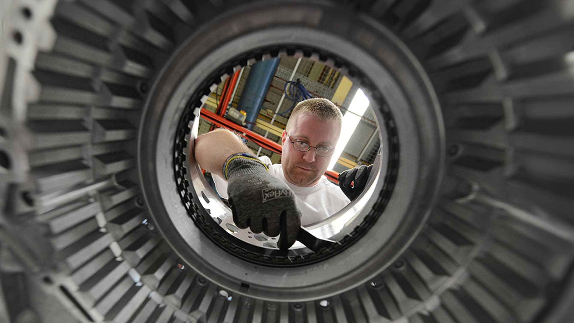 In 3 Monaten mehr als 100.000 Arbeitsplätze weg: Ist die deutsche Automobilindustrie in Gefahr?