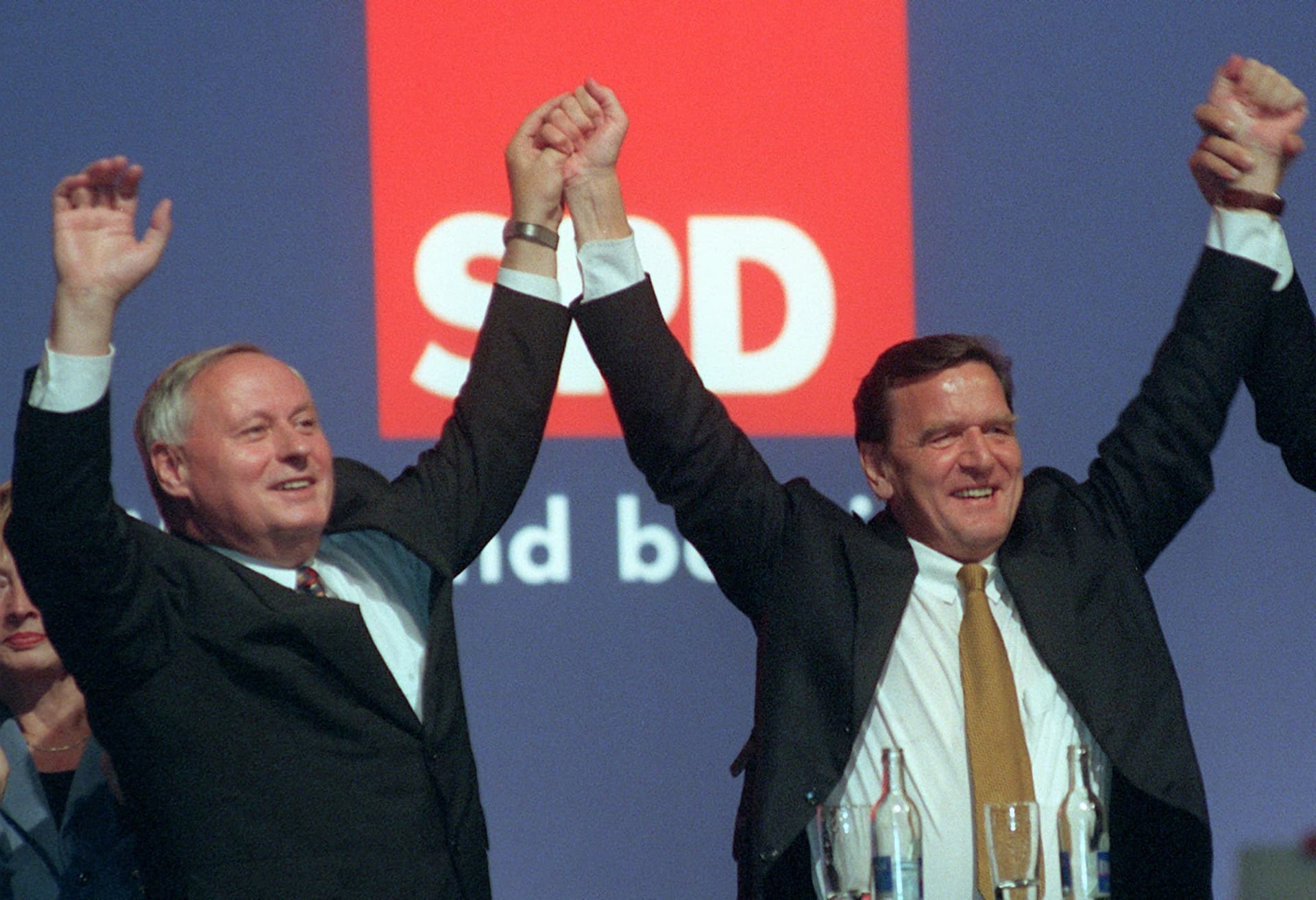 Sensation nach 24 Jahren Funkstille: Versöhnung zwischen Schröder und Lafontaine