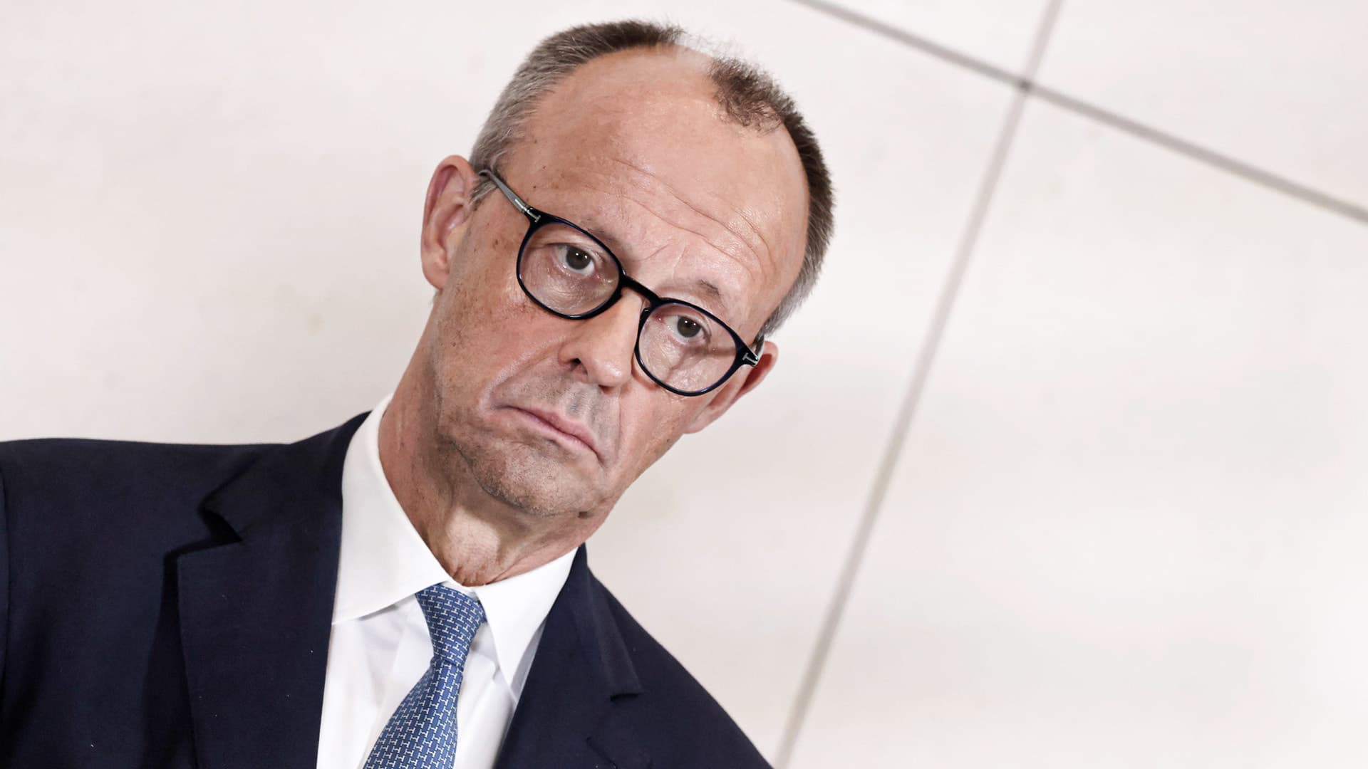 Merz lügt in der ARD: „Die Vorwürfe gegen Wolfram Weimer haben sich alle als falsch erwiesen“