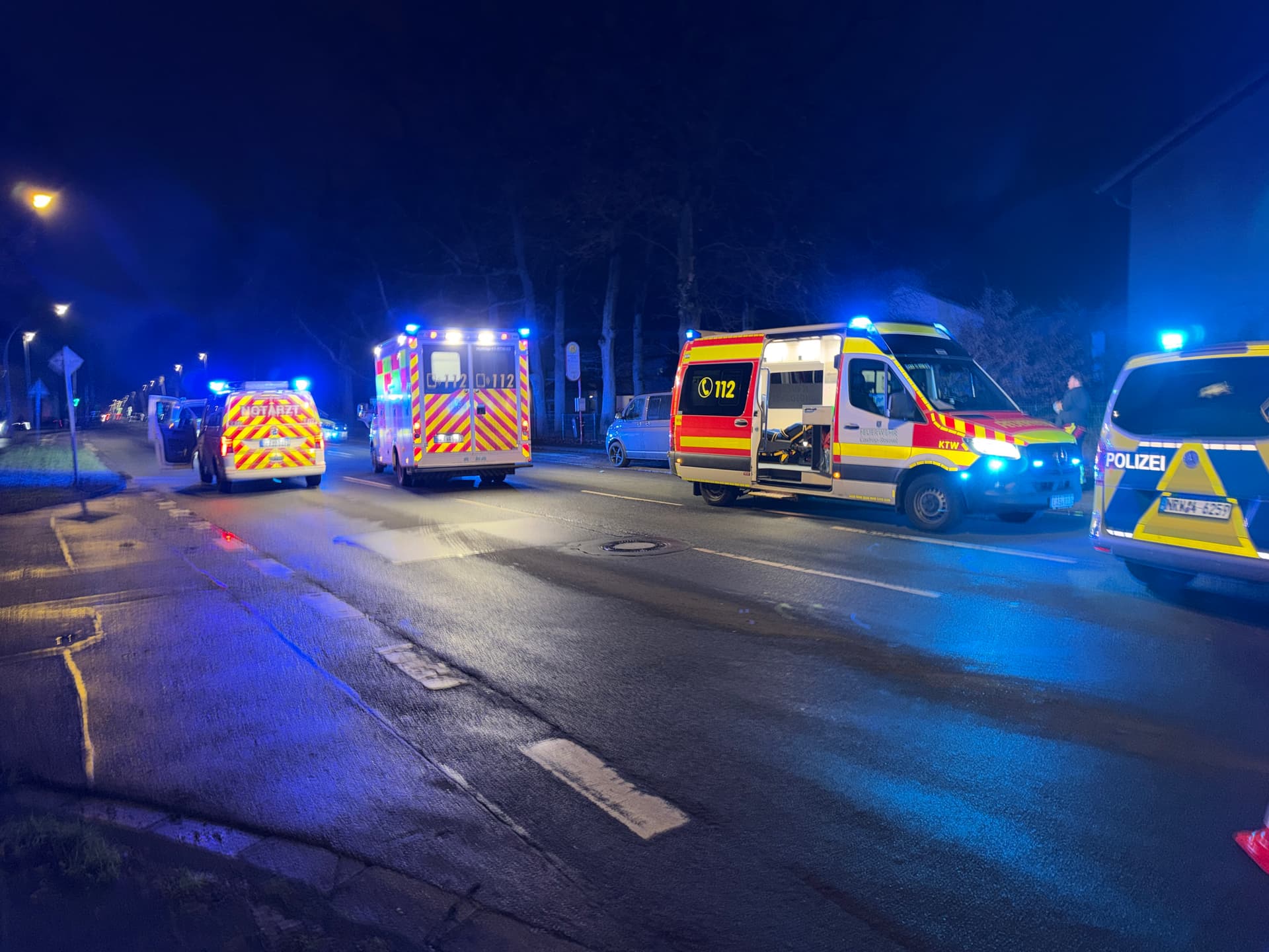 Großeinsatz in Castrop-Rauxel: Person verblutet auf dem Gehweg