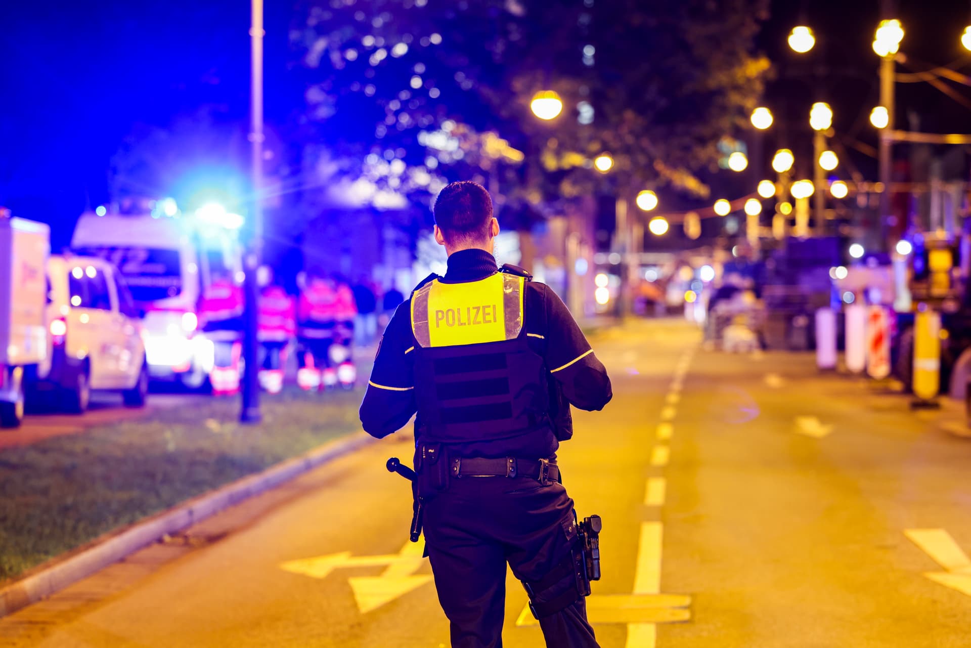 Nachdem er Brandsätze gelegt hatte: Polizei schießt Mann in Krefeld nieder