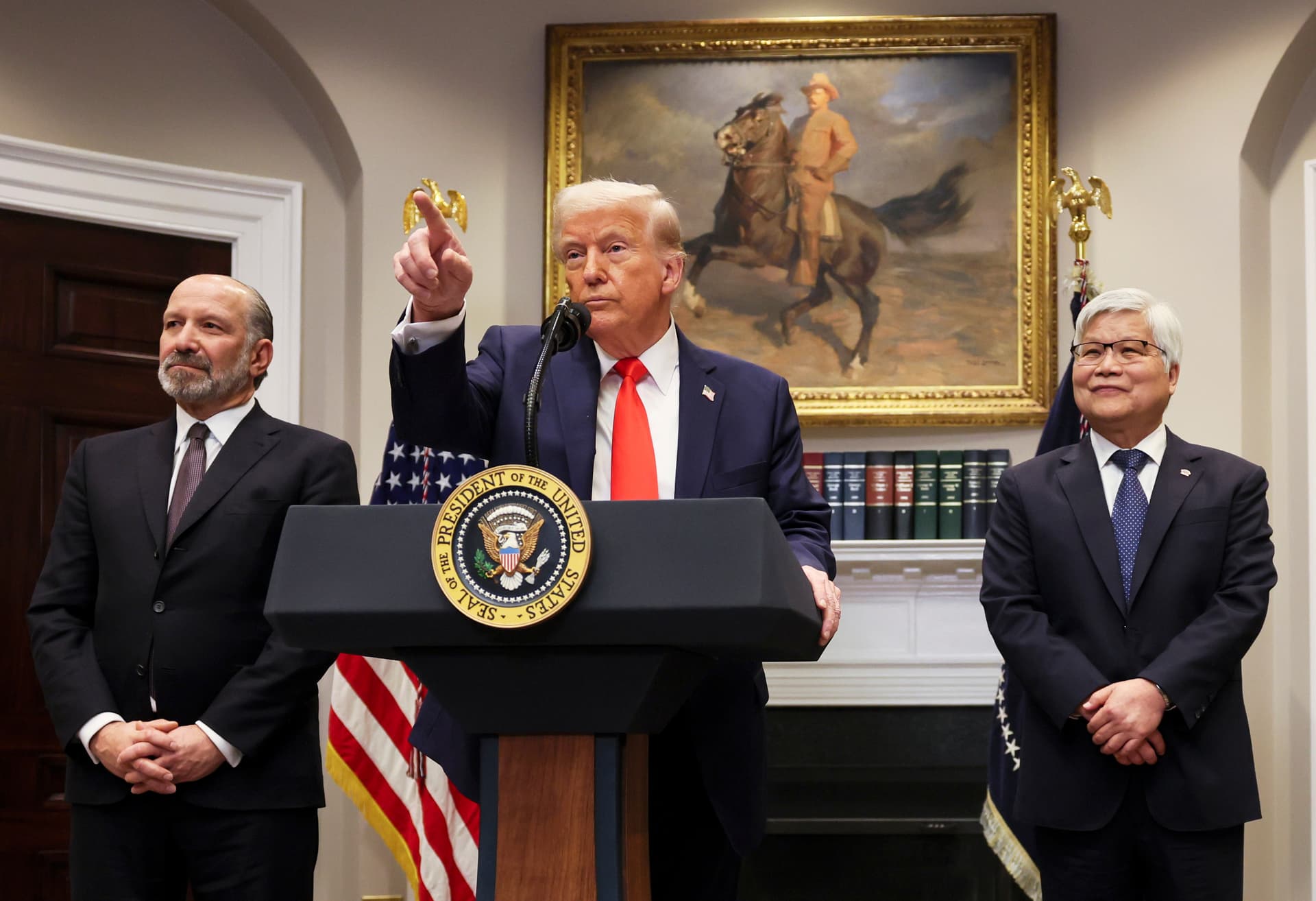 Trump zieht durch: US-Regierung stoppt Militärhilfe für Ukraine
