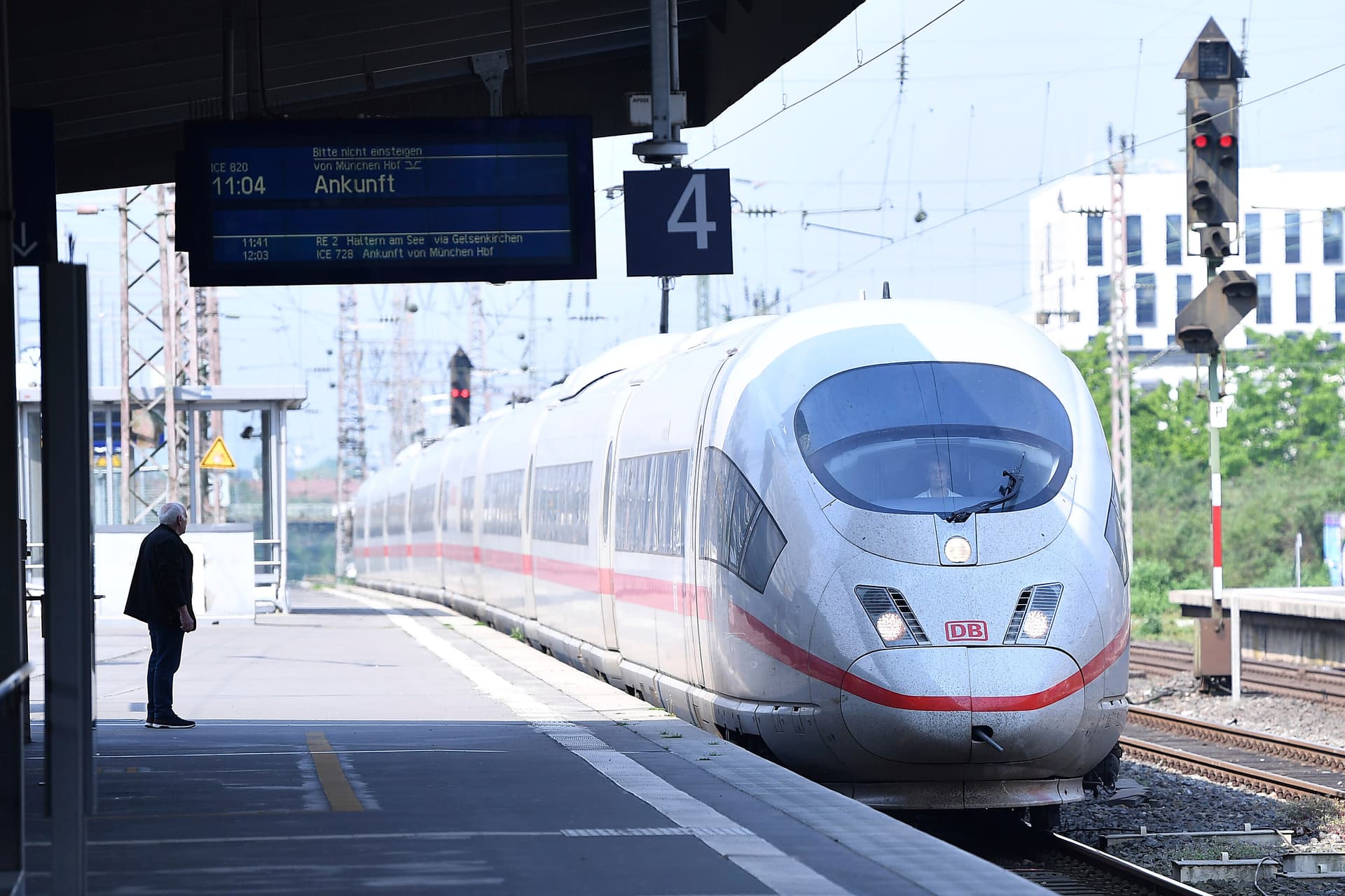 Verspätung durch Notfall: Bahn muss keine Entschädigung mehr zahlen!